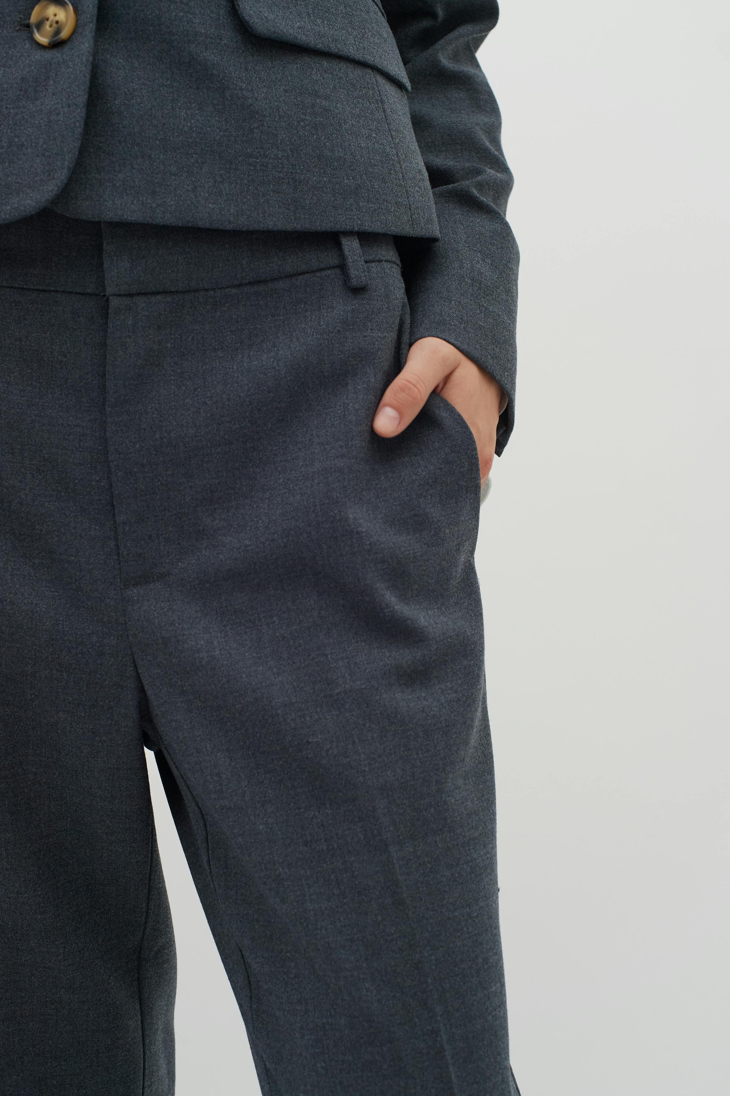 BuneIW Trousers LOOKBOOK DETAIL 30108579-302304