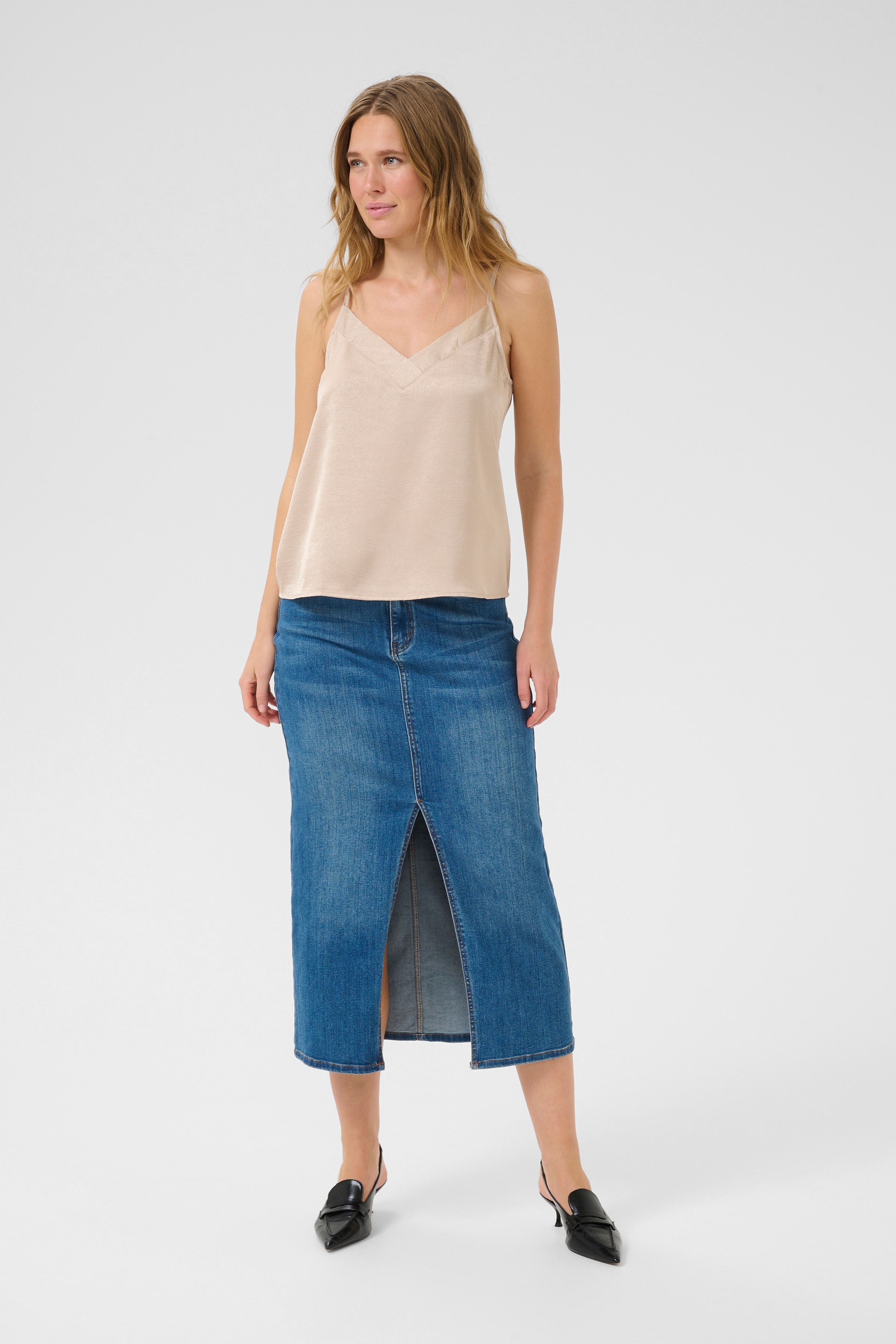 KAmolly Top LOOKBOOK FRONT 10552421-108169