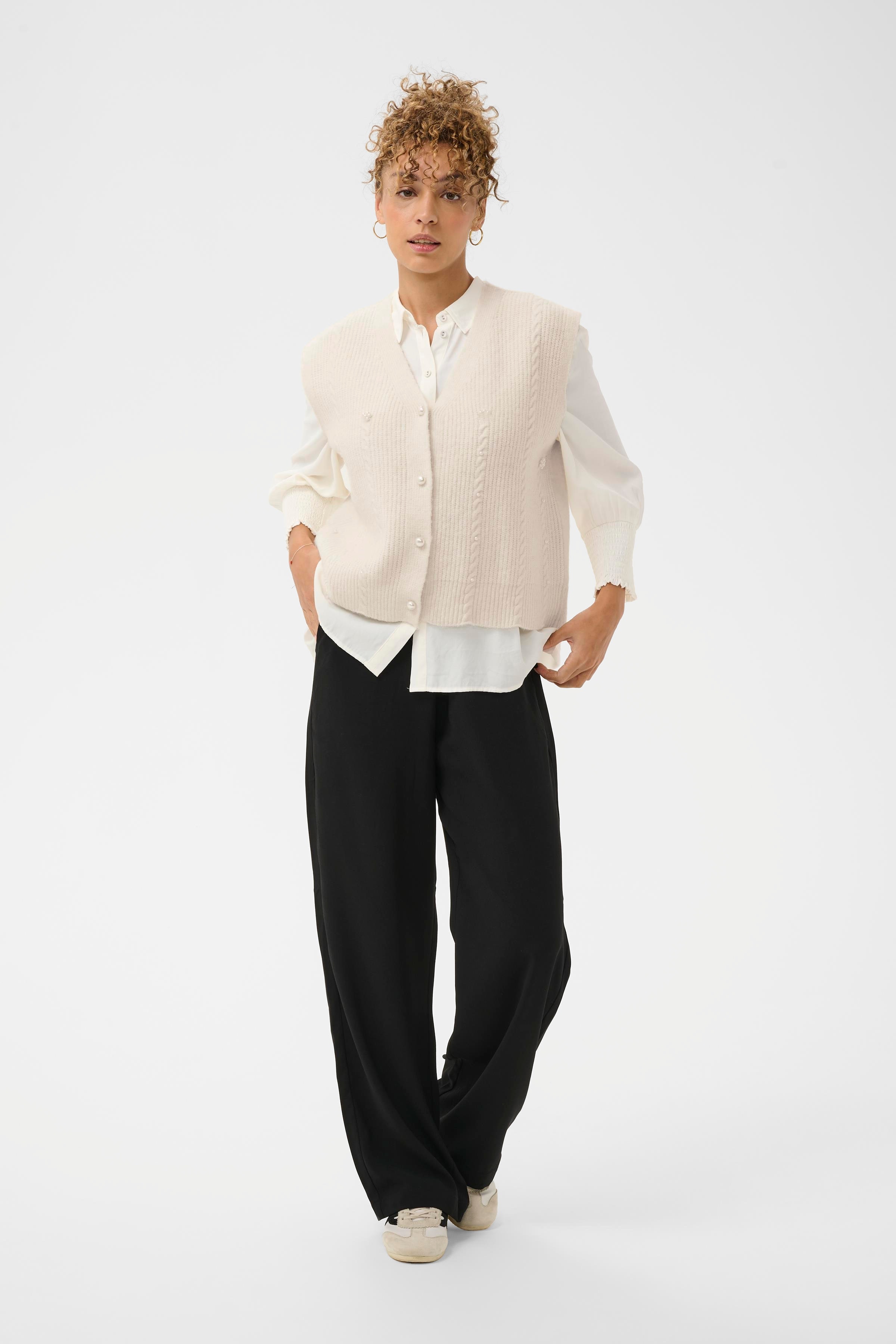 CRKlementine Slipover LOOKBOOK FRONT 10614513-110701