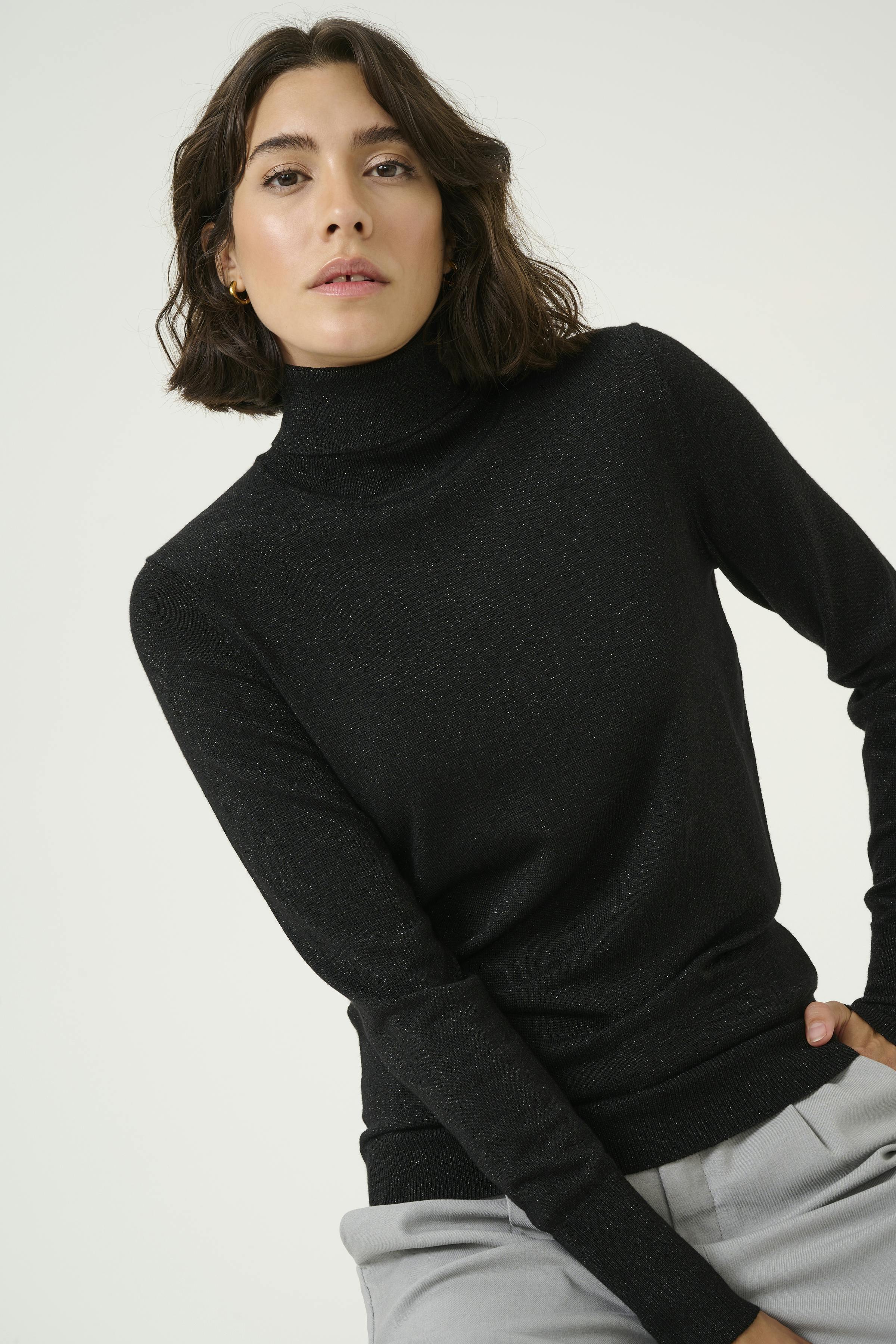 KAregina Pullover LOOKBOOK FRONT 10509736-100121