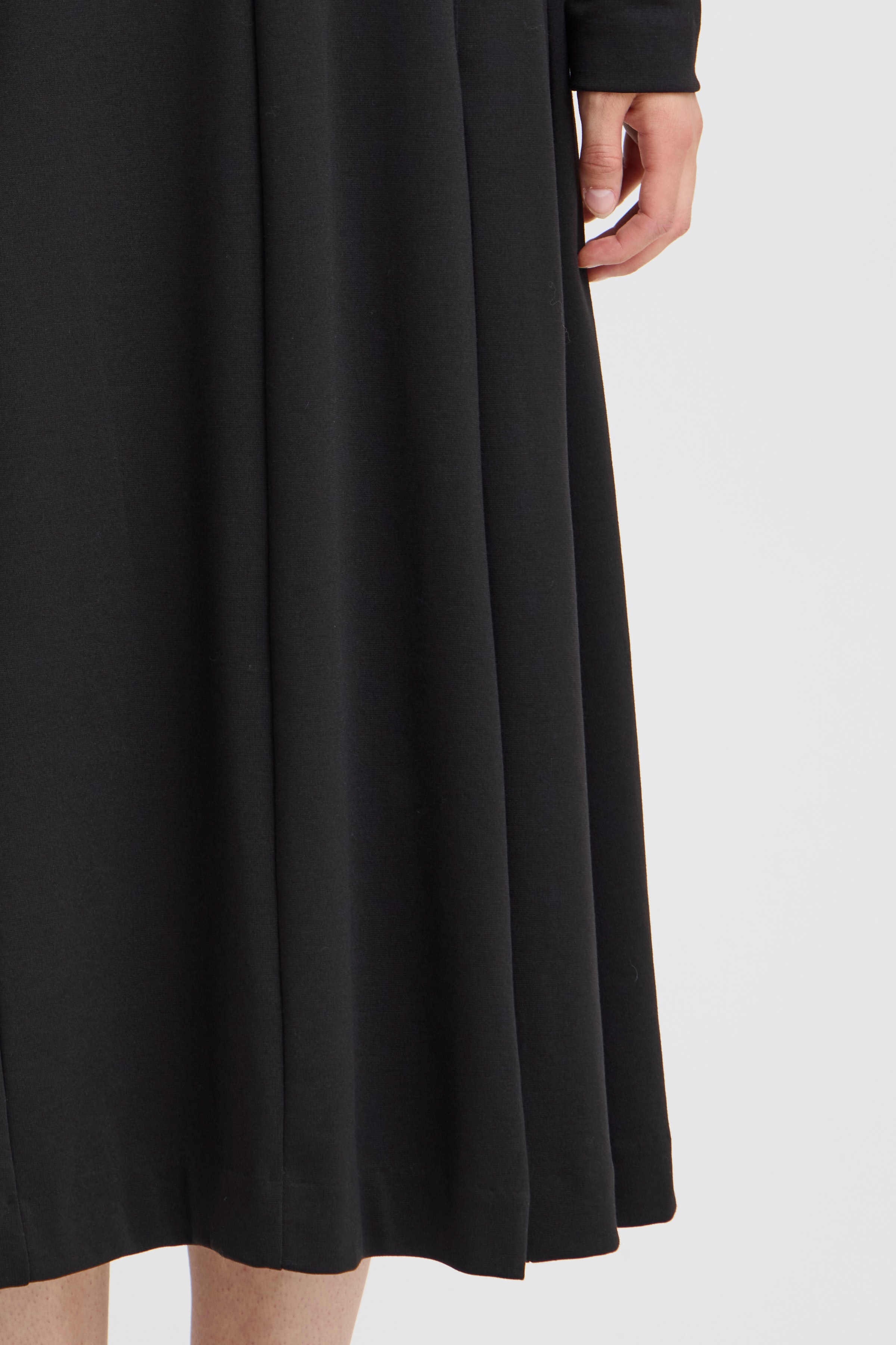 IHSIMONSE Kjole LOOKBOOK DETAIL 20121794-194008