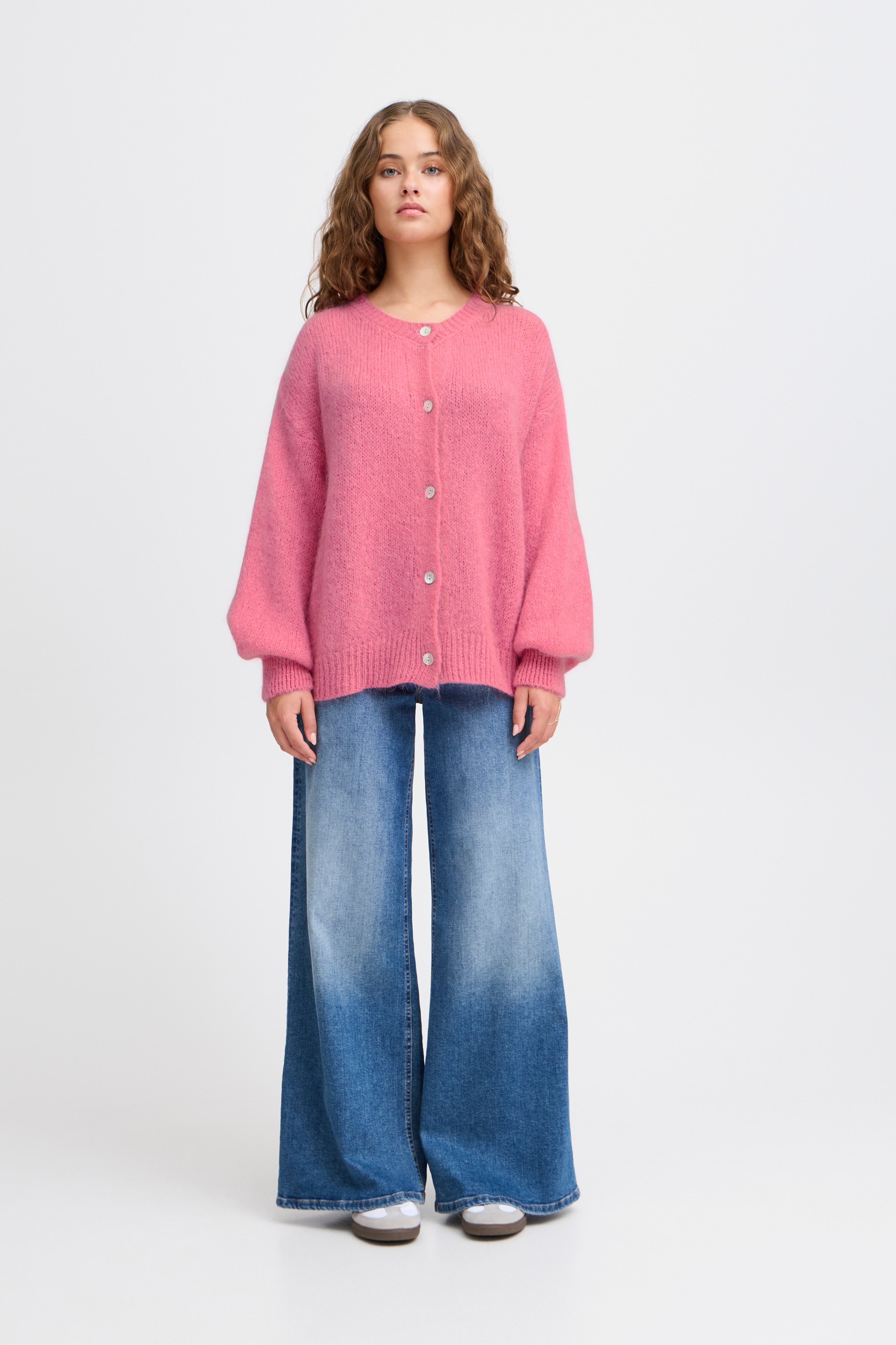 IXMARITA Cardigan LOOKBOOK FRONT 20123258-172120
