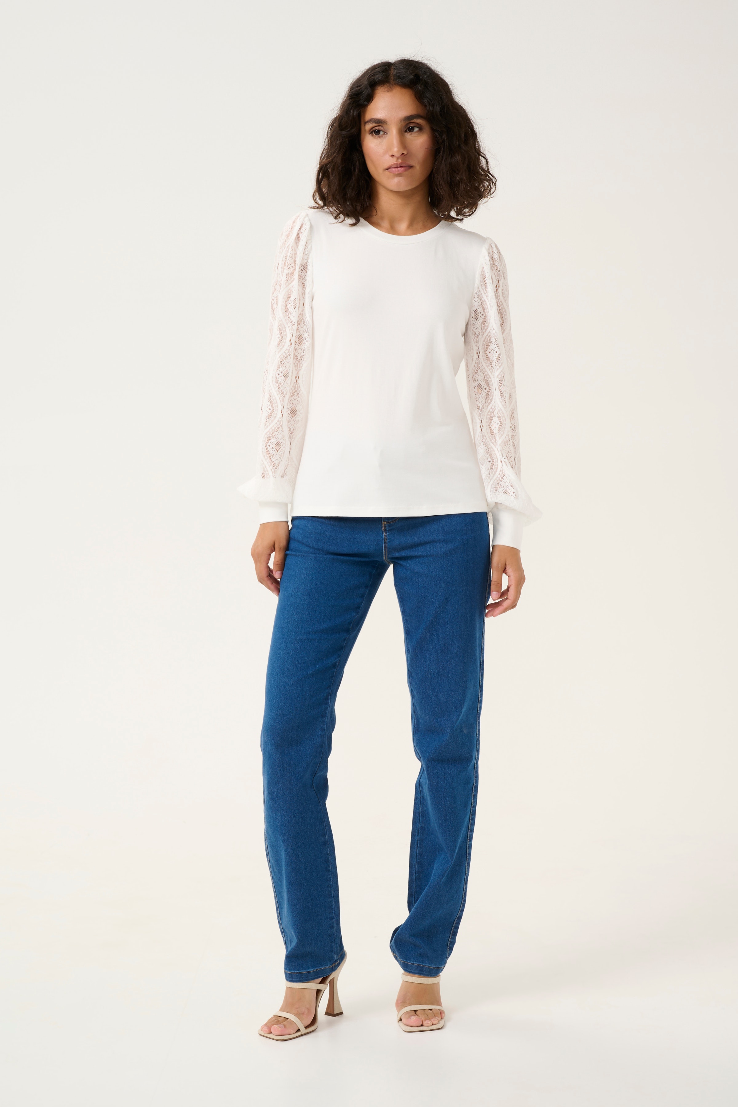KAnima Bluse LOOKBOOK FRONT 10509520-110602