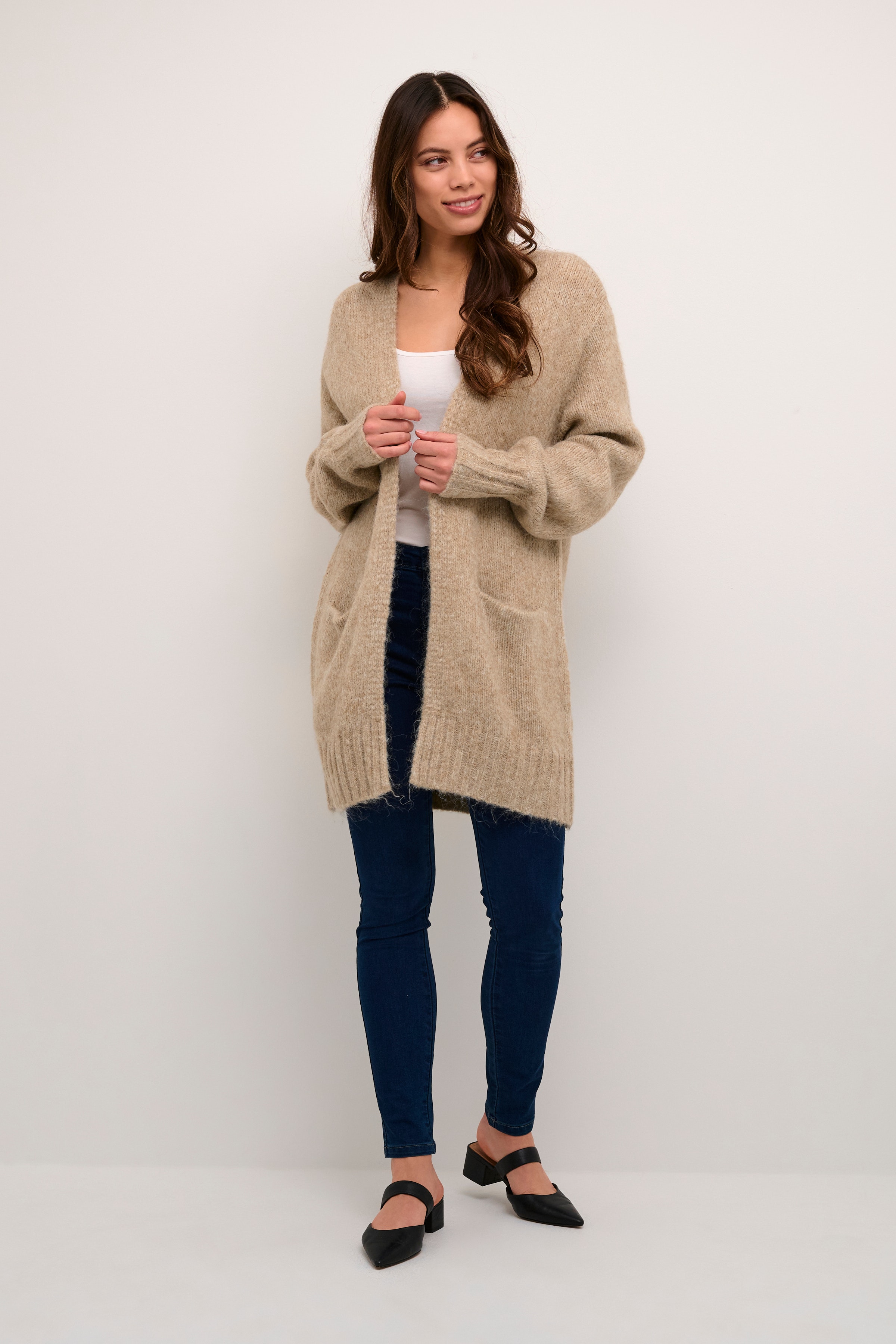 KAalioma Cardigan LOOKBOOK FRONT 10505567-1513051