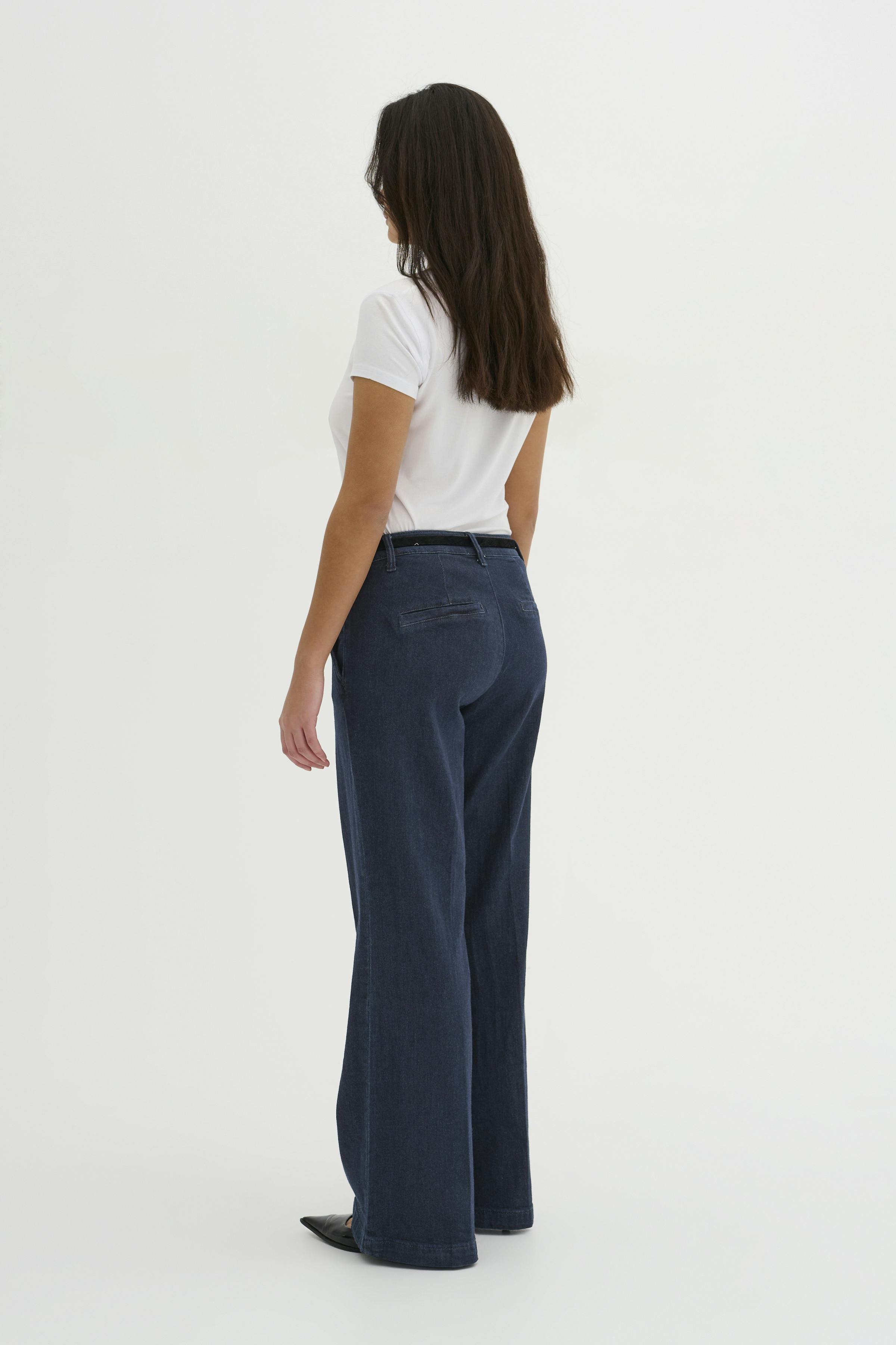 30 Trousers LOOKBOOK BACK 10703958-100067