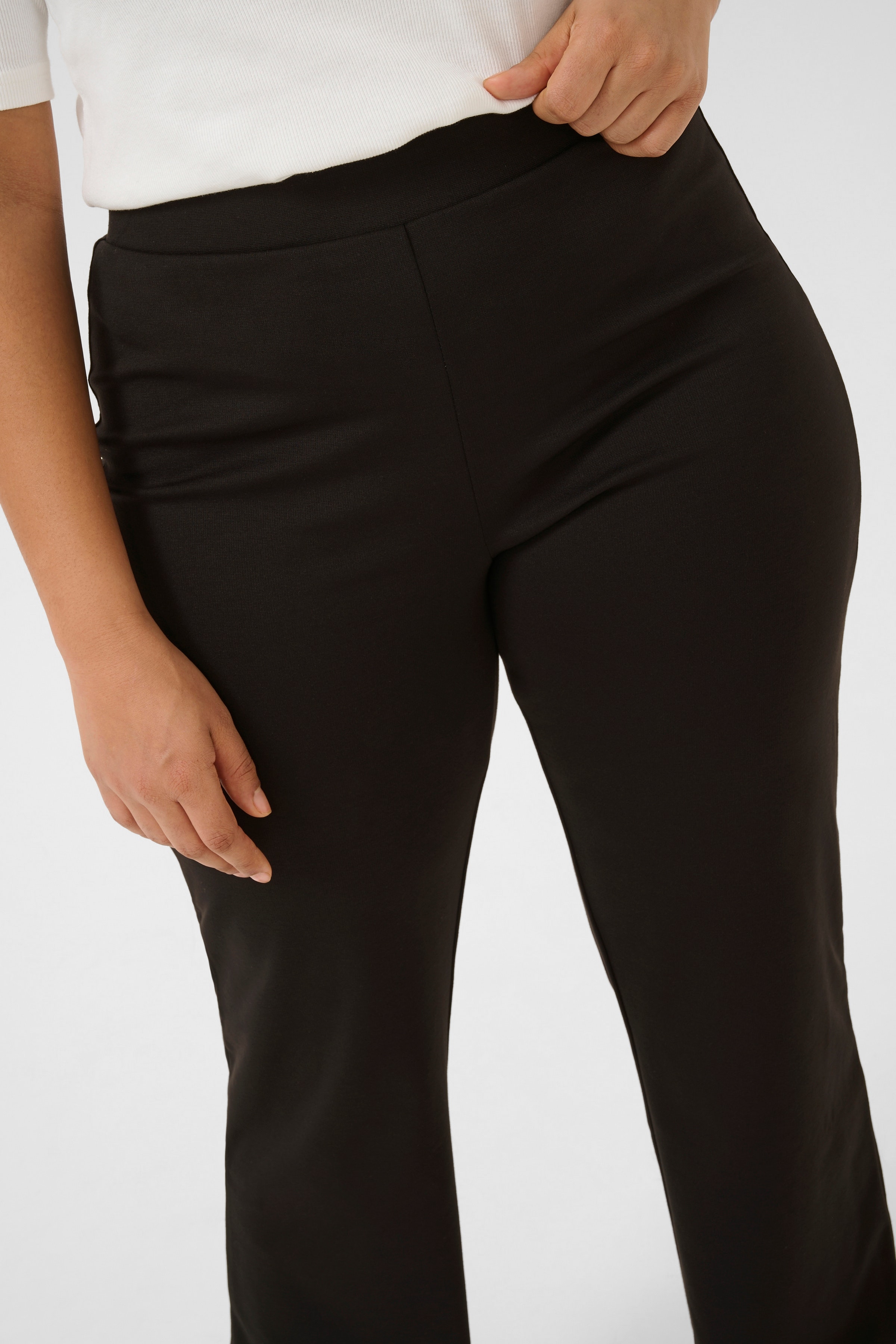 KCjenna Leggings LOOKBOOK DETAIL 10582545-100121