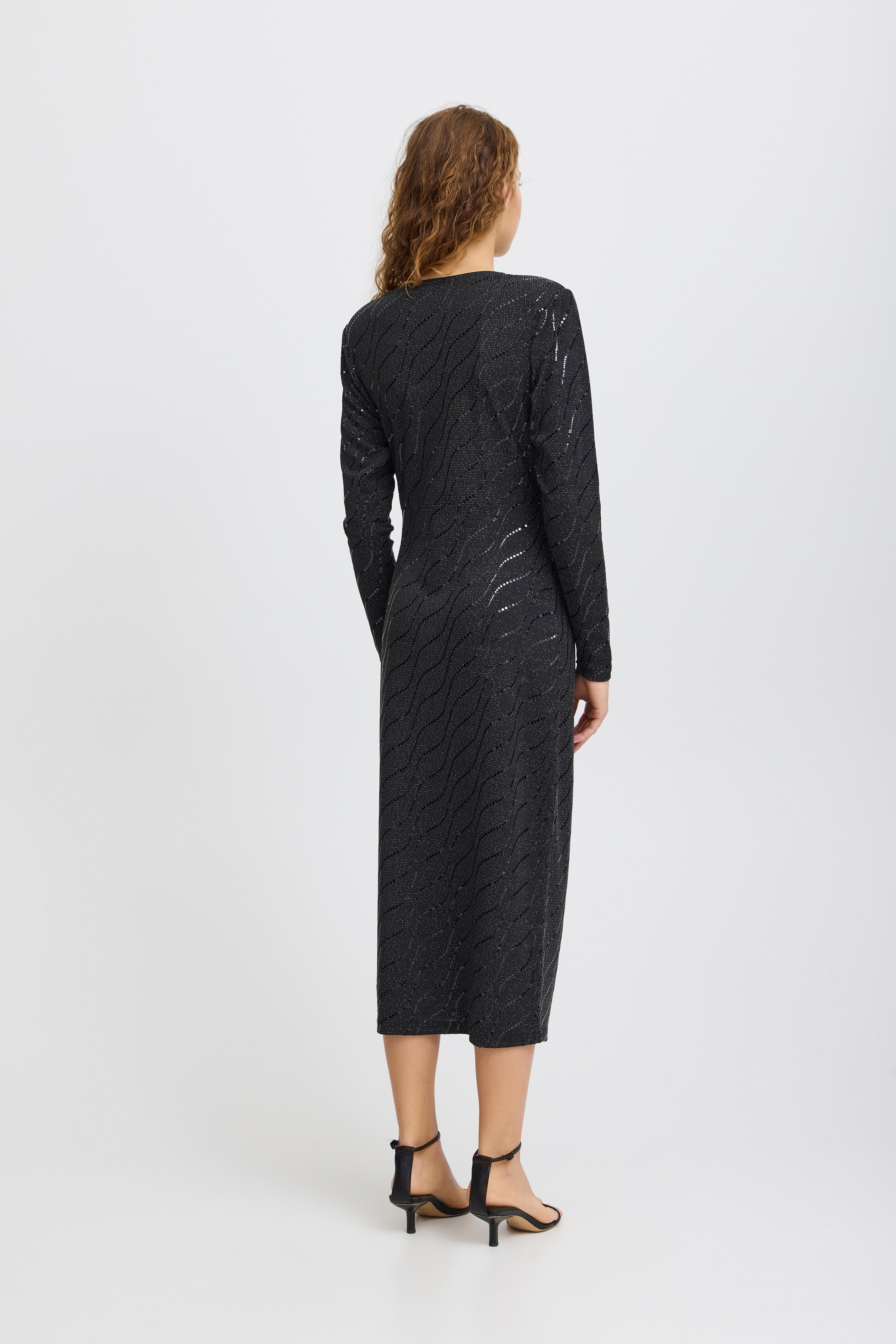 IHNELENIA Kjole LOOKBOOK BACK 20122207-194008