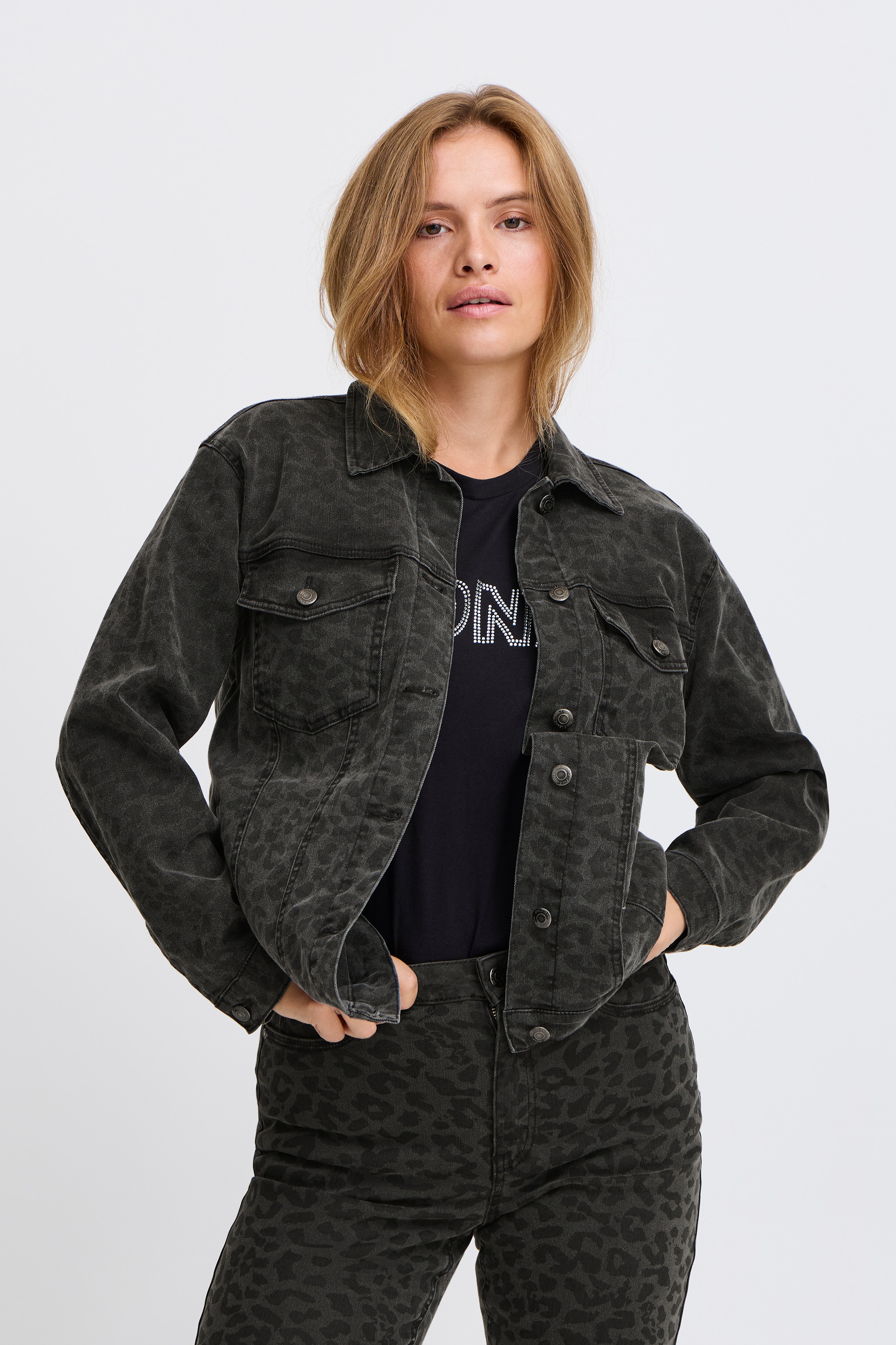 PXJANNAH Denim jakke LOOKBOOK FRONT 50208791-205027