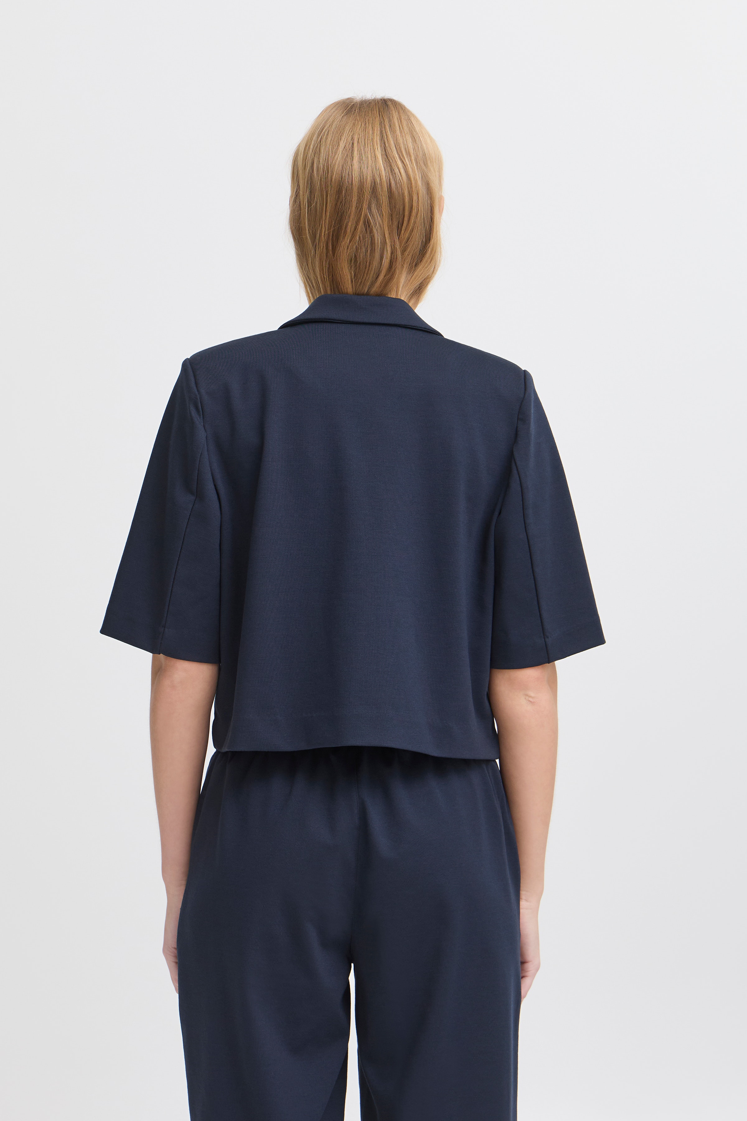 IHKATE CROPPED Blazer LOOKBOOK BACK 20123679-194010