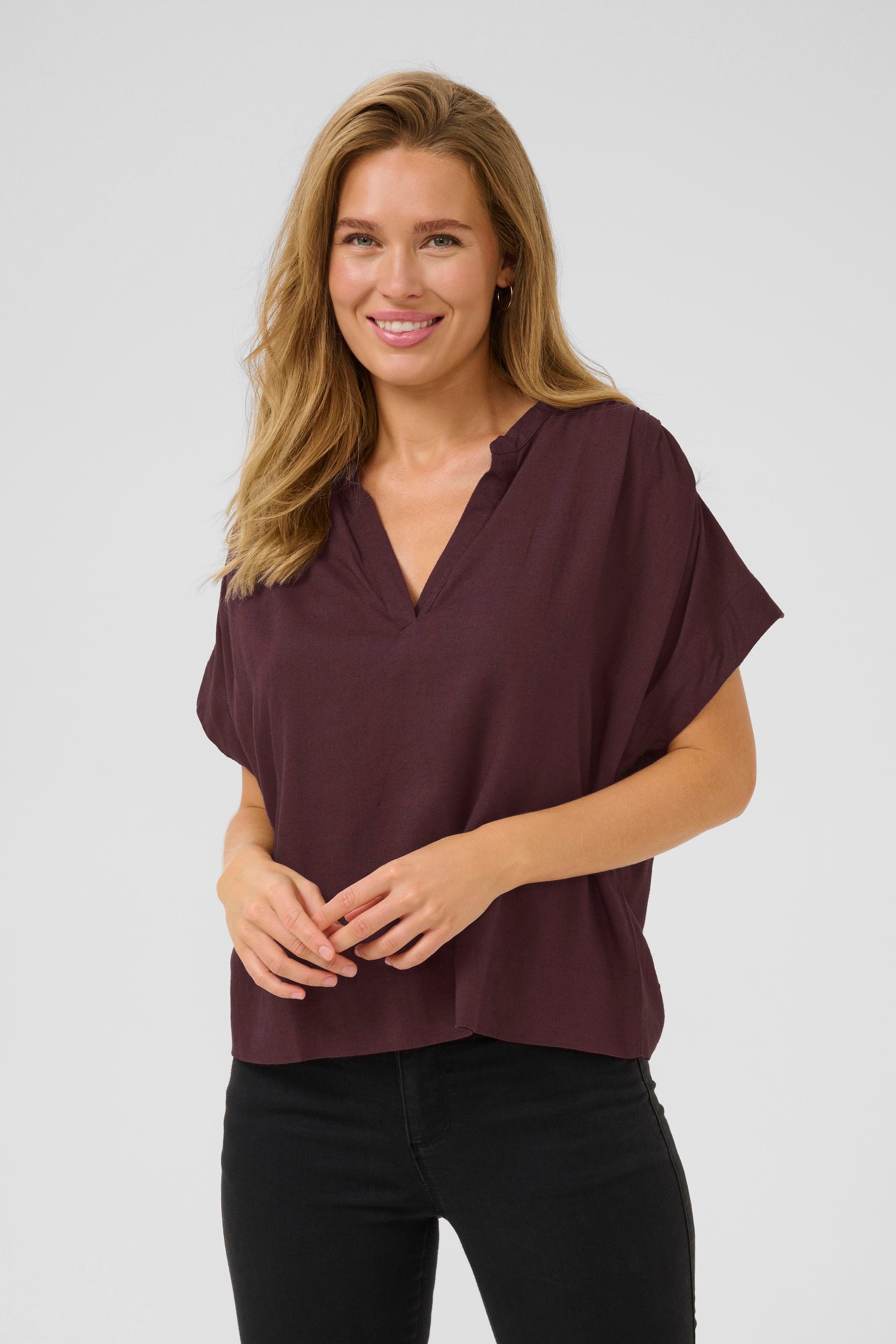 KAmilia Blouse LOOKBOOK FRONT 10509670-191619