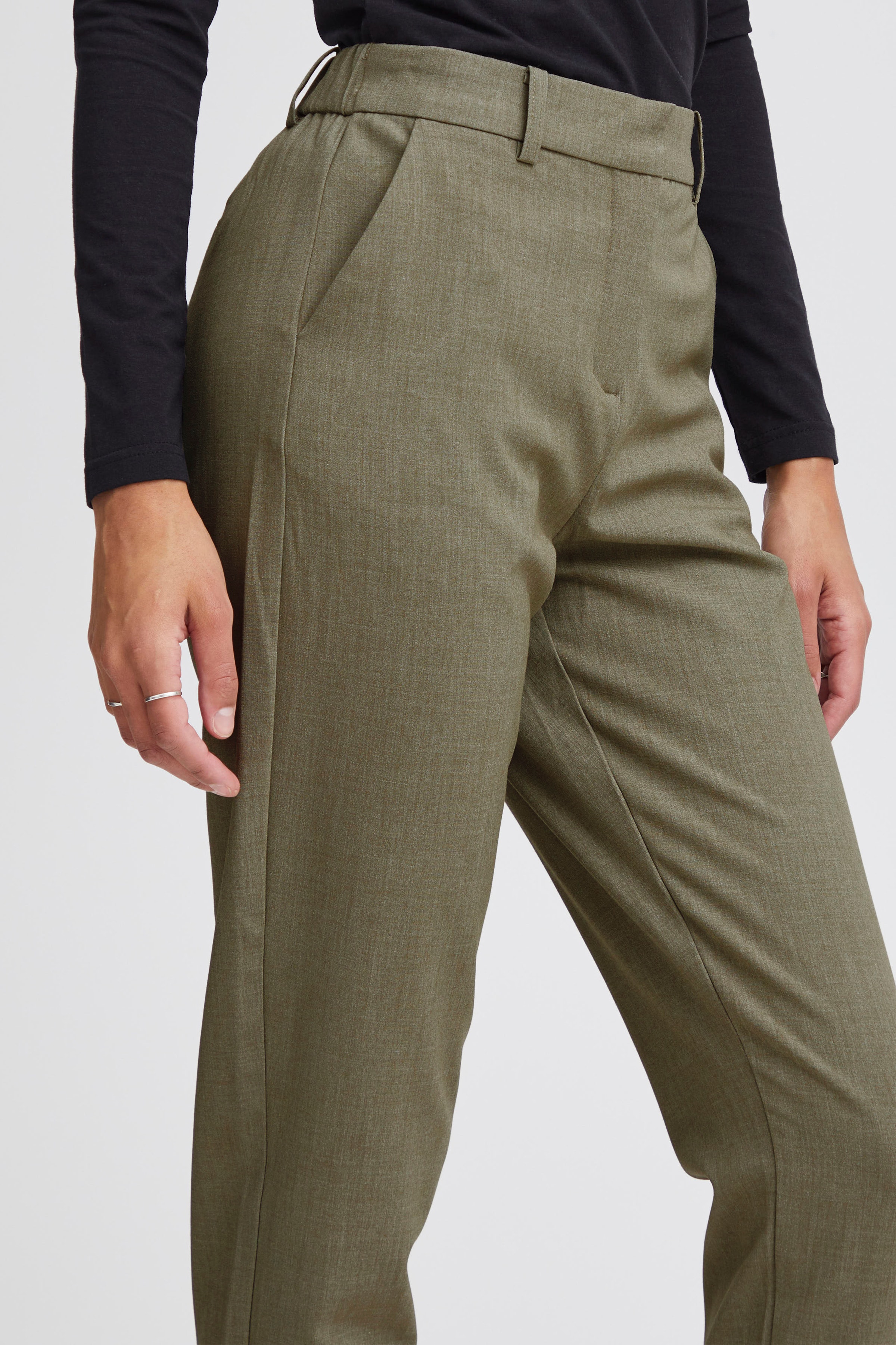 BYDANTA Trousers LOOKBOOK DETAIL 20803141-1706201