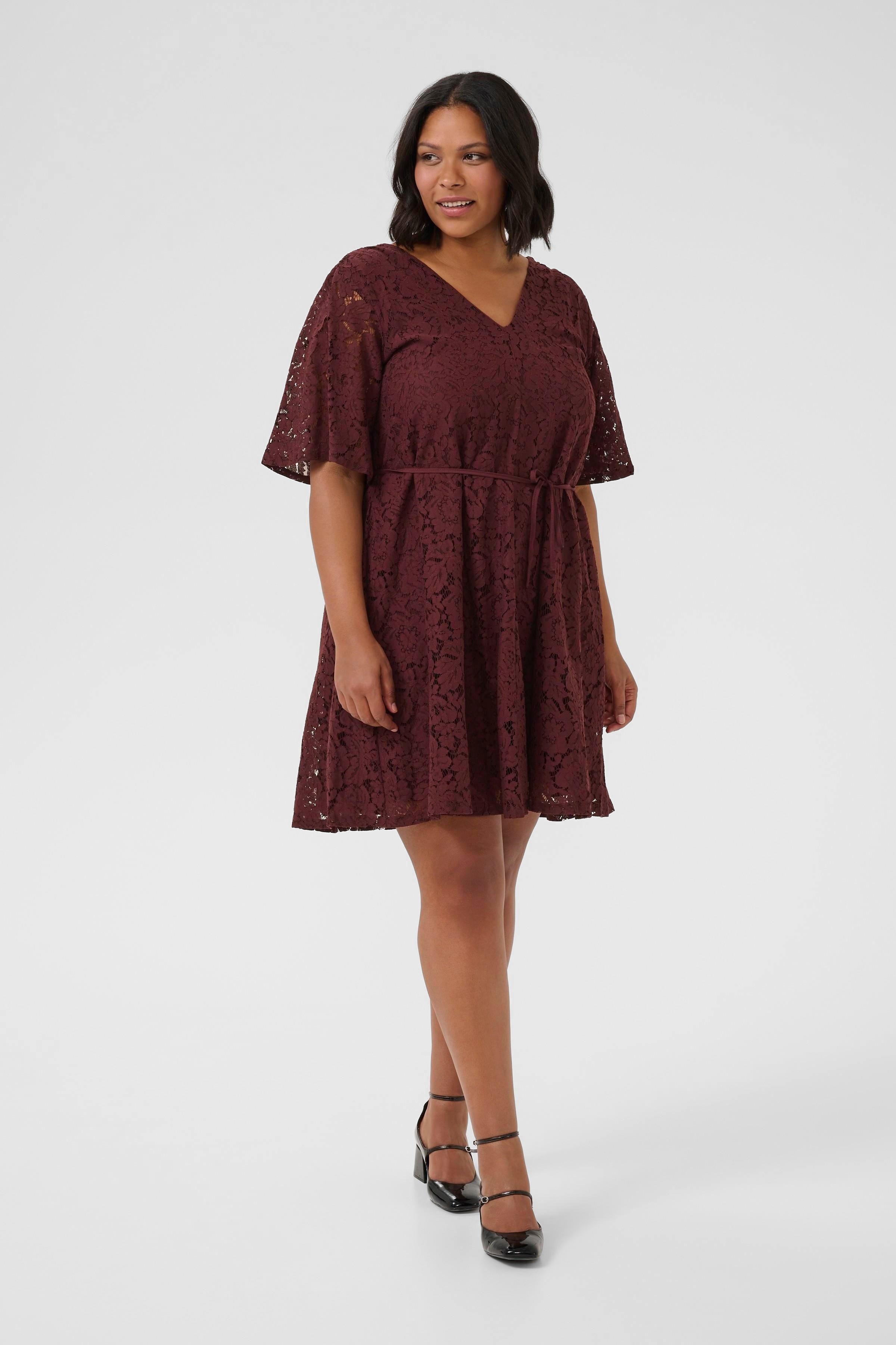 KCnima Kleid LOOKBOOK FRONT 10583475-191619