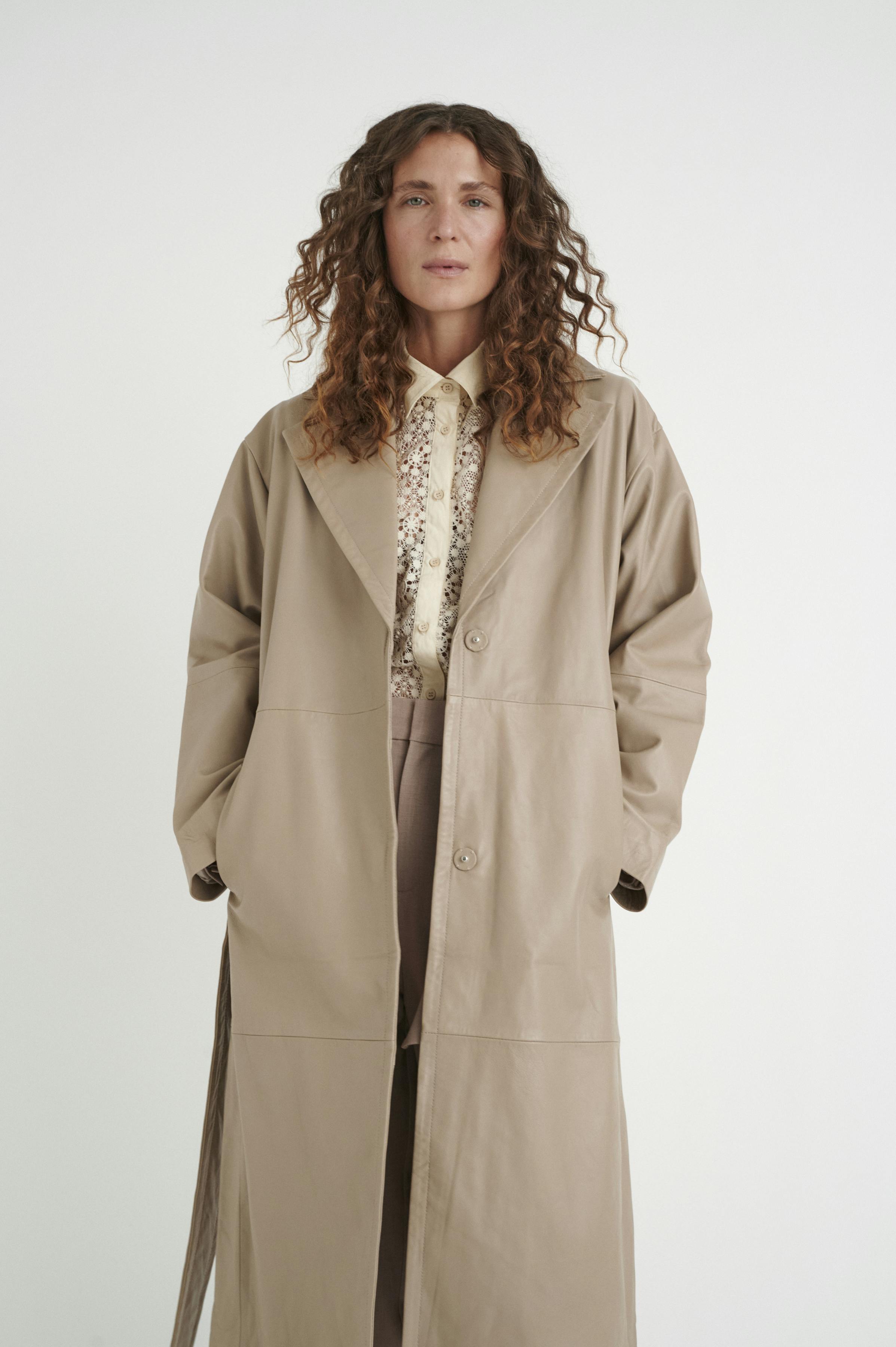 MirenIW Coat LOOKBOOK FRONT 30107406-151308