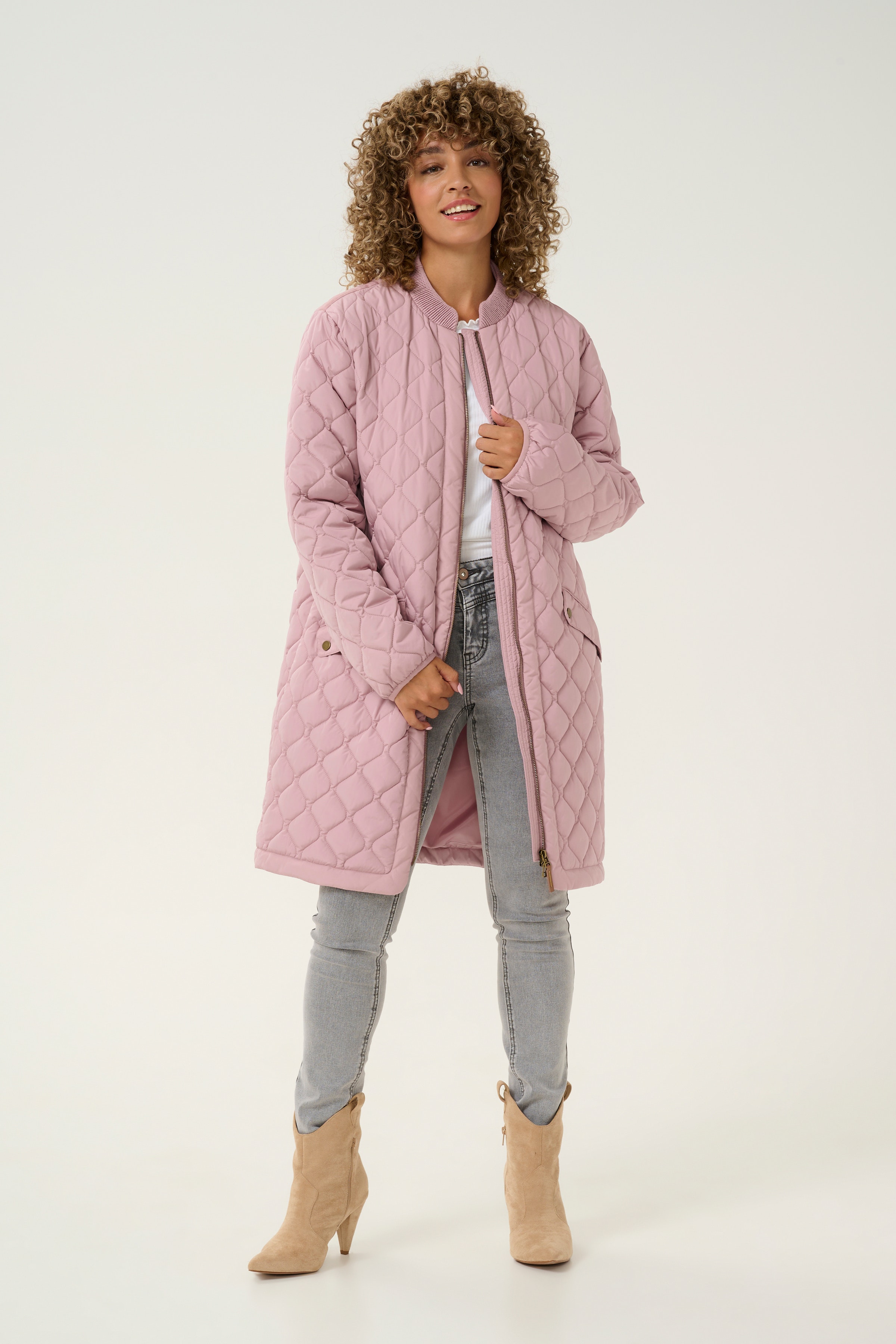 ArwenCR Jacke LOOKBOOK FRONT 10606580-161806