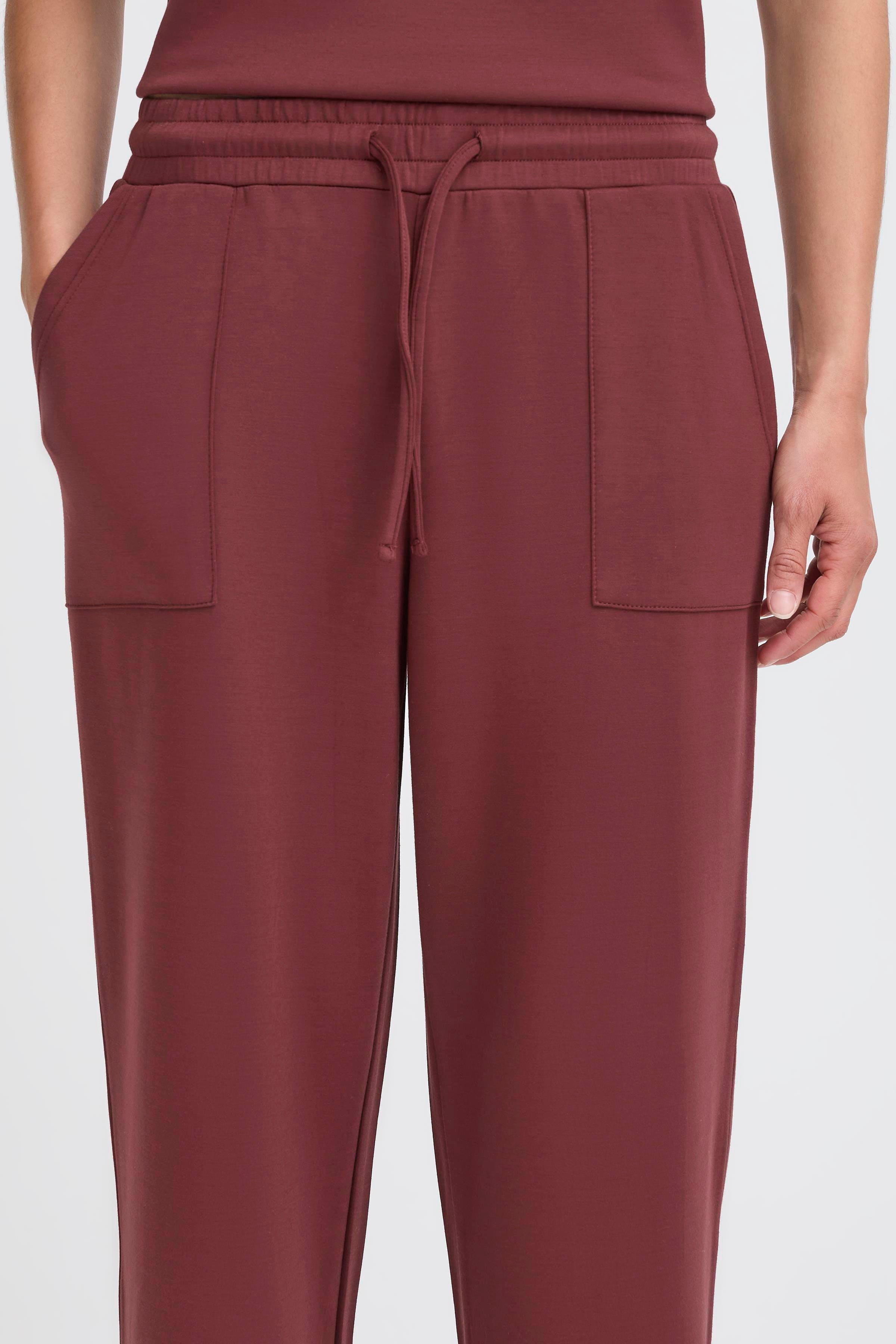 BYPUSTI Hose LOOKBOOK DETAIL 20817177-191627