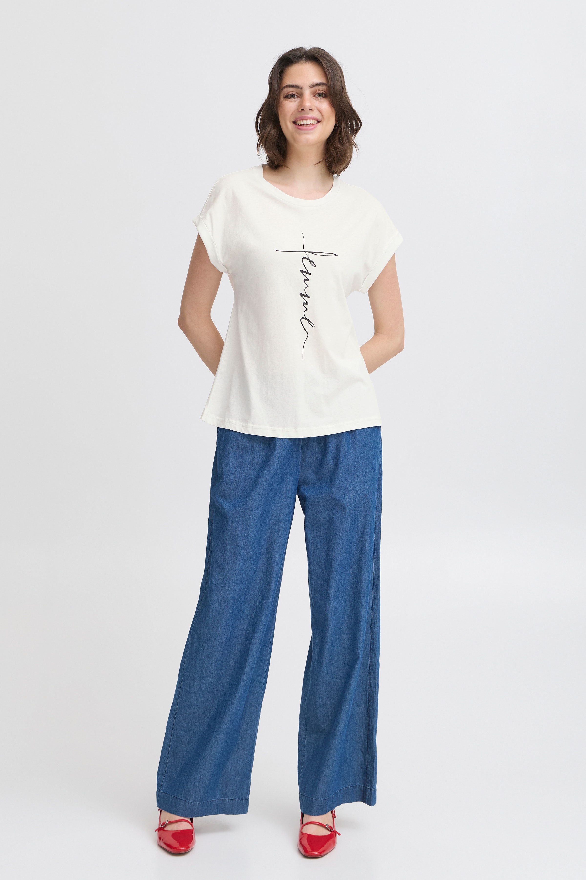 FREDENA T-shirt LOOKBOOK FRONT 20615462-201237