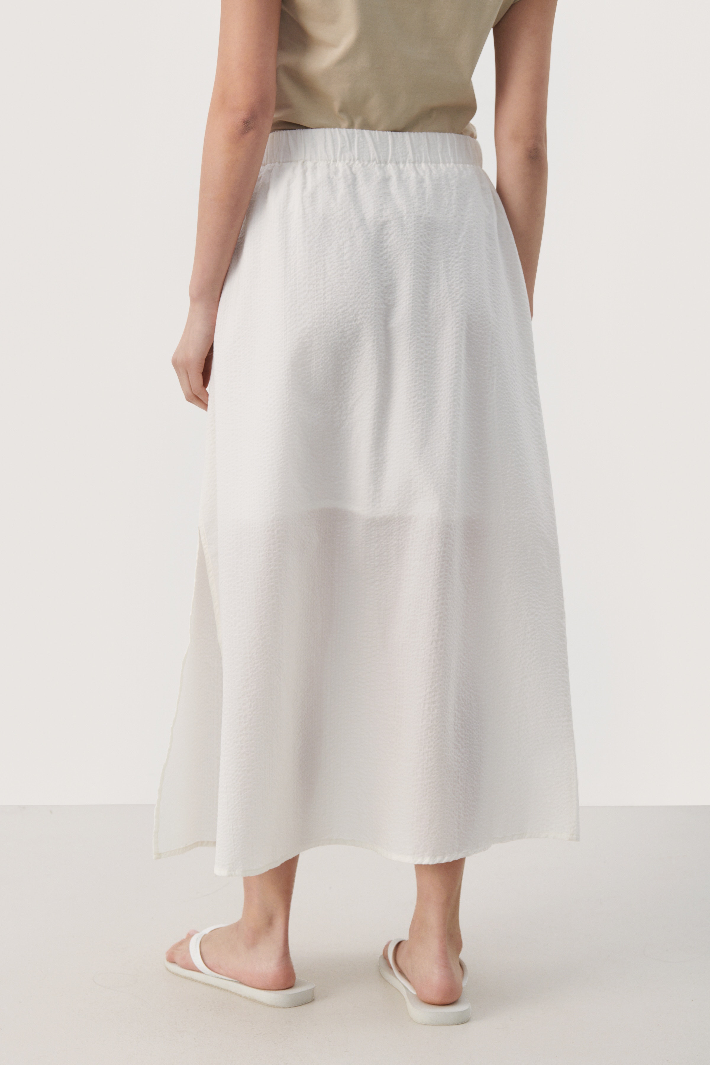 Germila Skirt LOOKBOOK BACK 30308752-114801