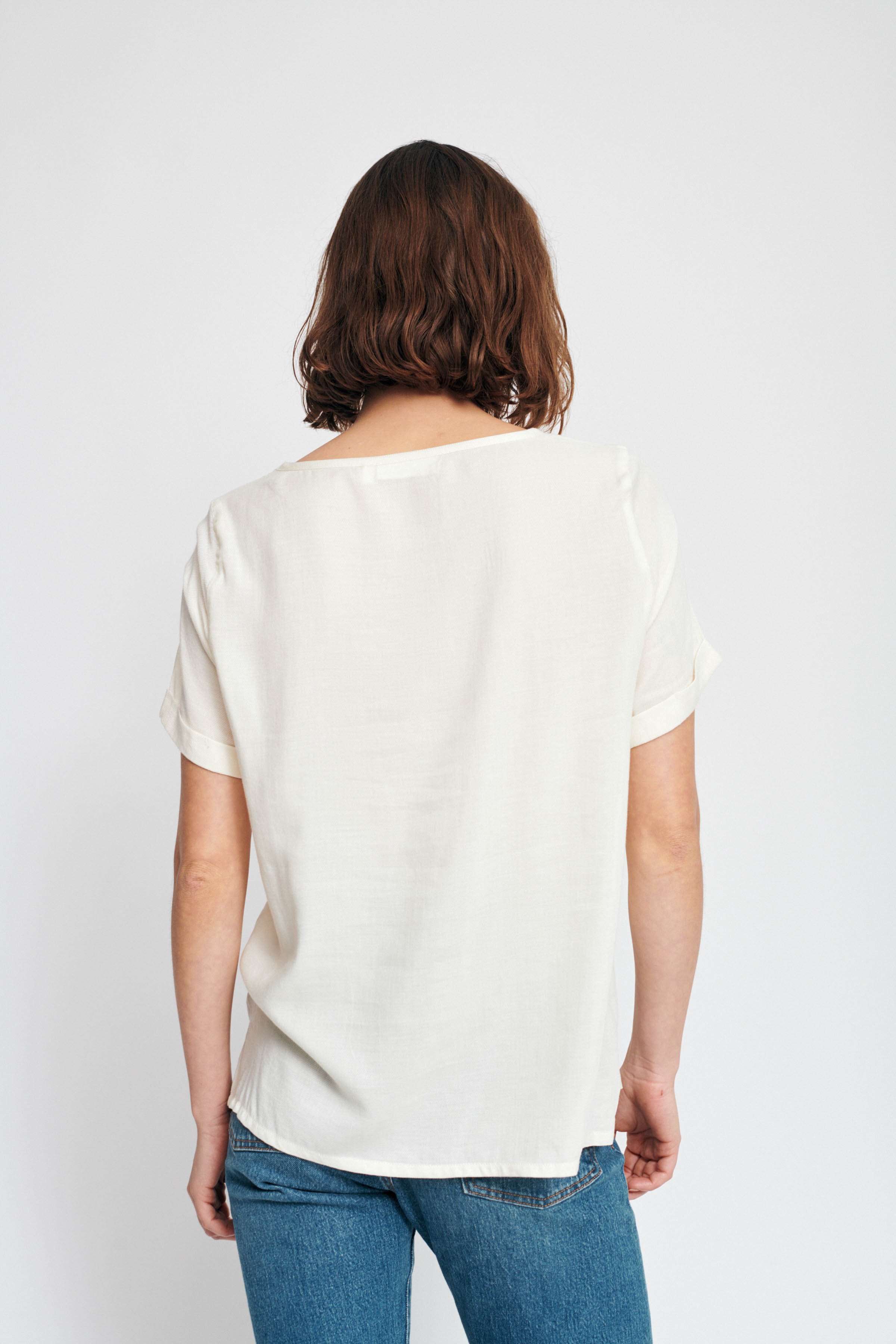 Blake Blouse LOOKBOOK BACK 30103947-10051