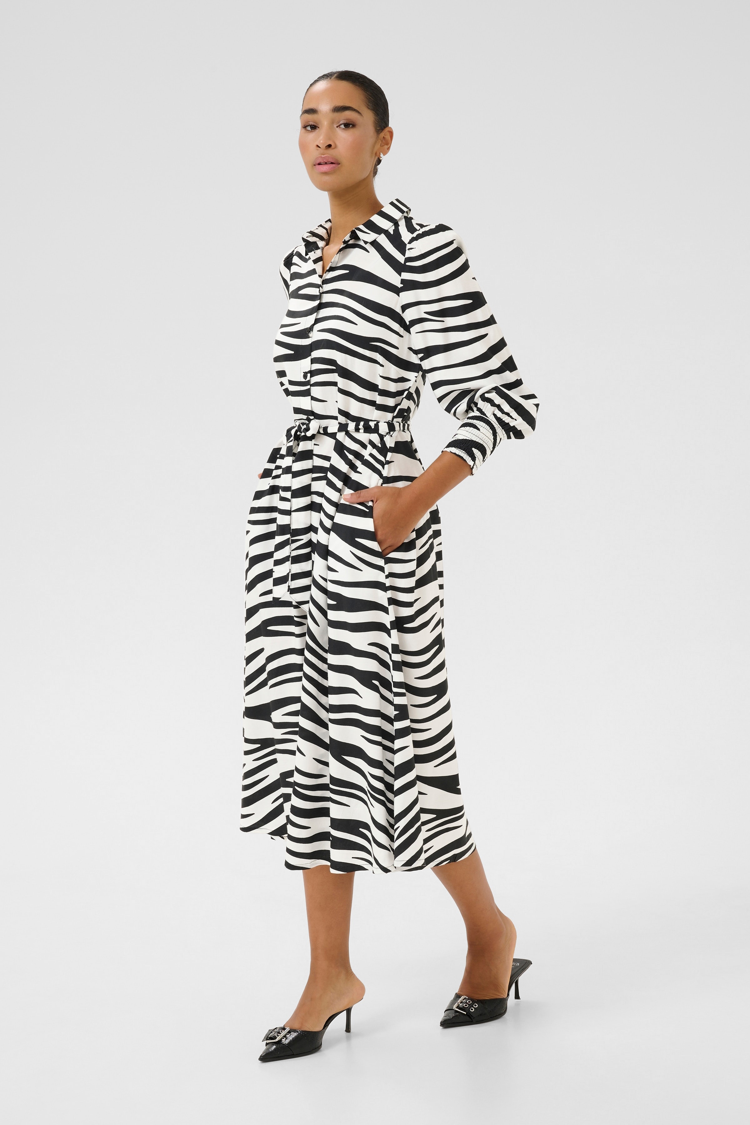 KAemine Kjole LOOKBOOK FRONT 10510244-107828