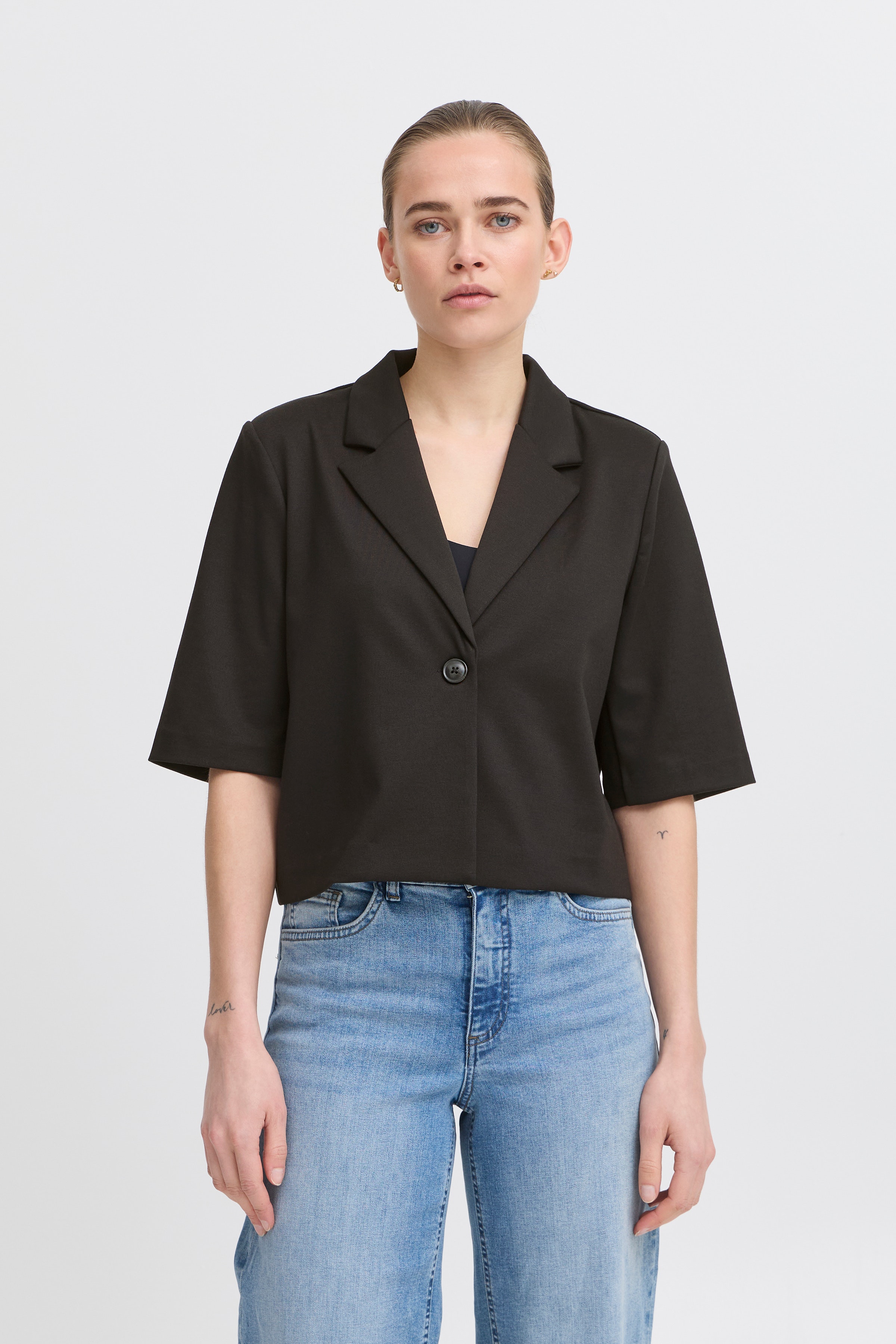 IHKATE CROPPED Blazer LOOKBOOK FRONT 20123679-194008
