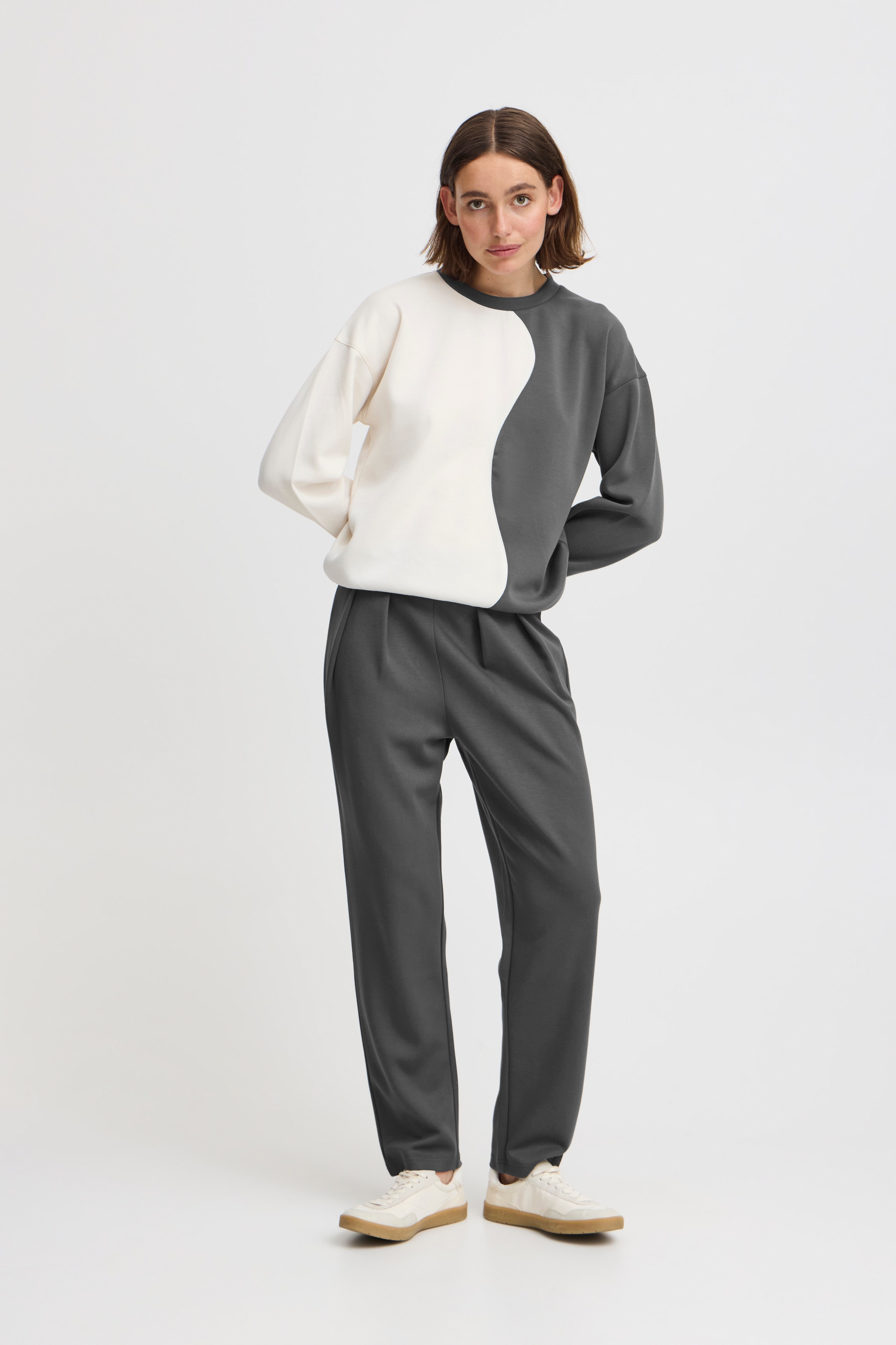 BYTULLAS Trousers LOOKBOOK FRONT 20815325-190201