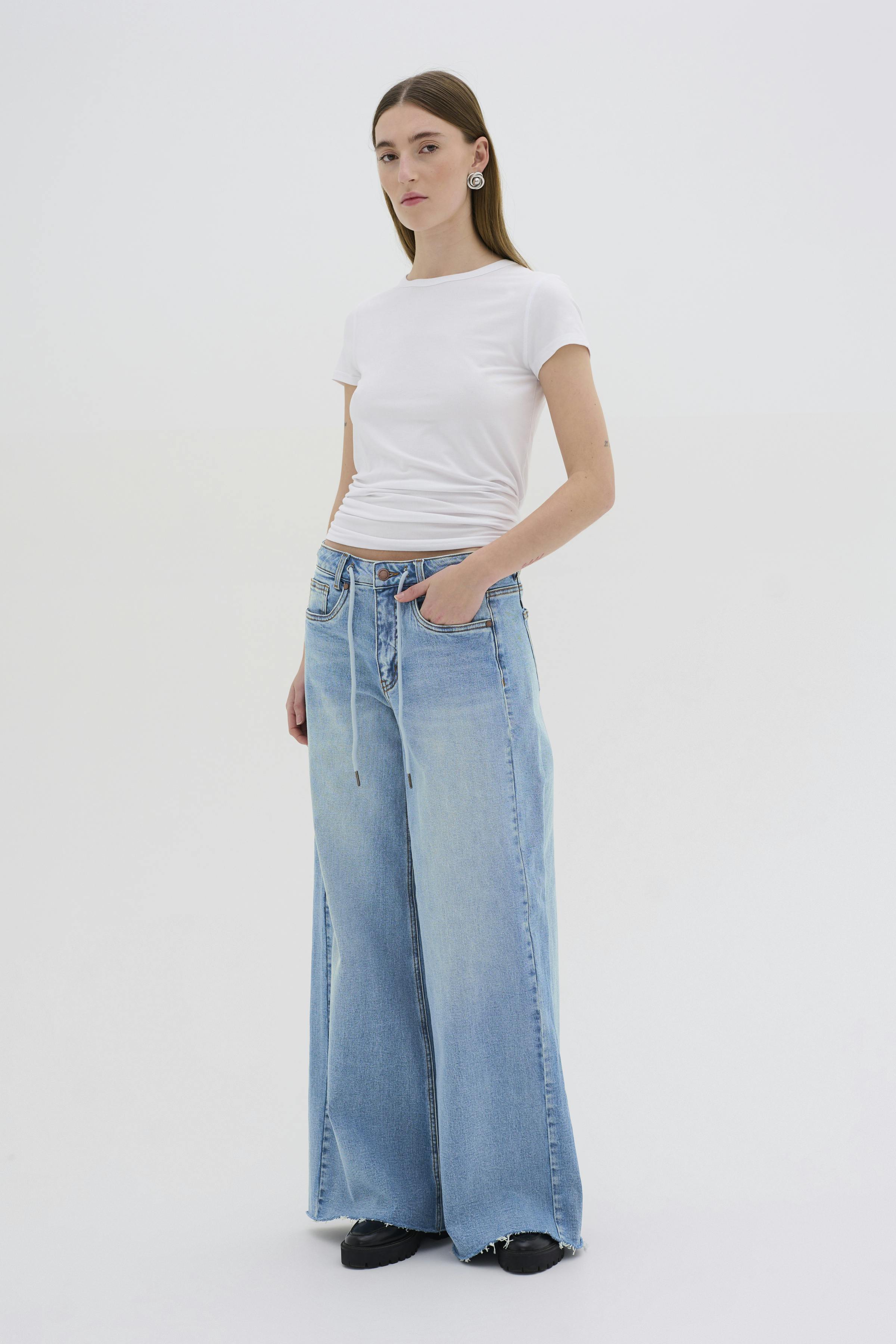 DangoMW Jeans LOOKBOOK FRONT 10704777-100046