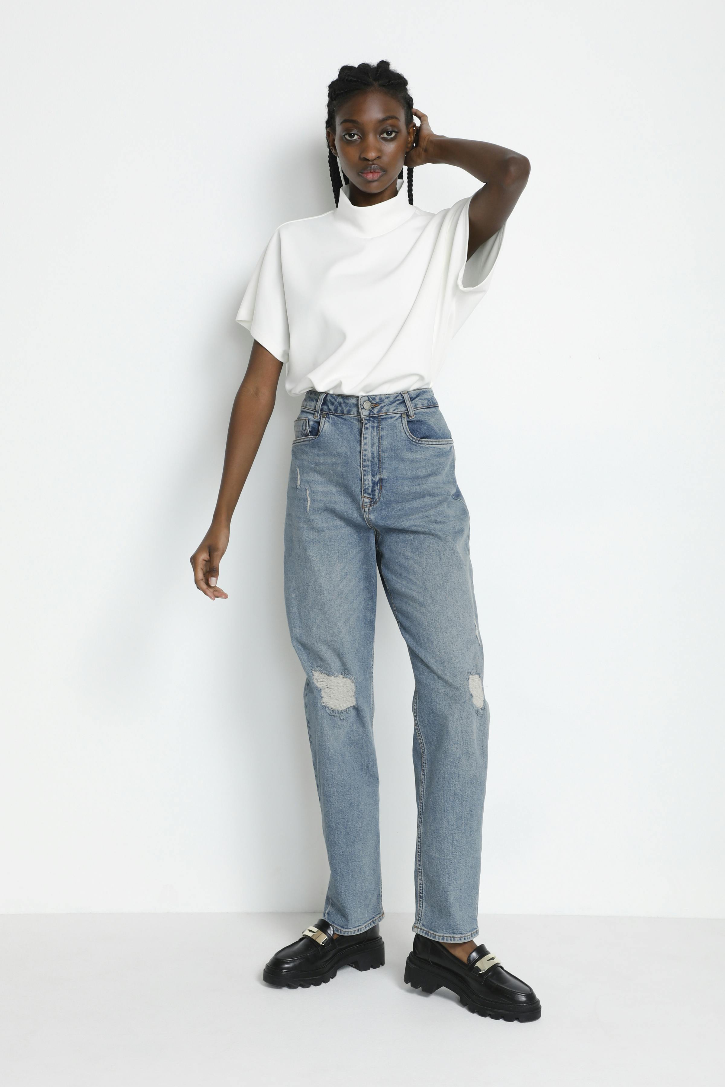 MWMom Jeans LOOKBOOK FRONT 10703800-102908