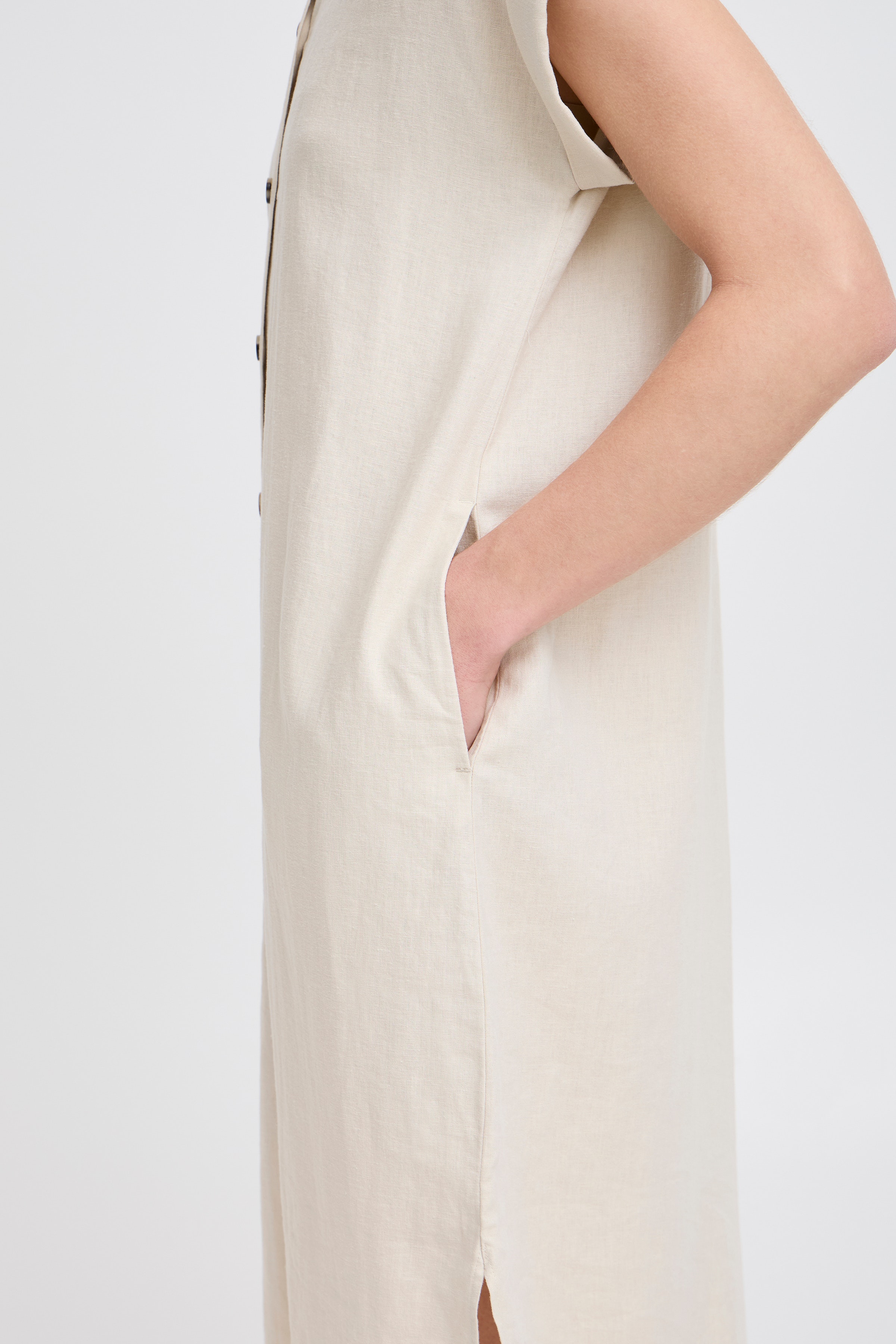 BYFALAKKA Kjole LOOKBOOK DETAIL 20814553-135304