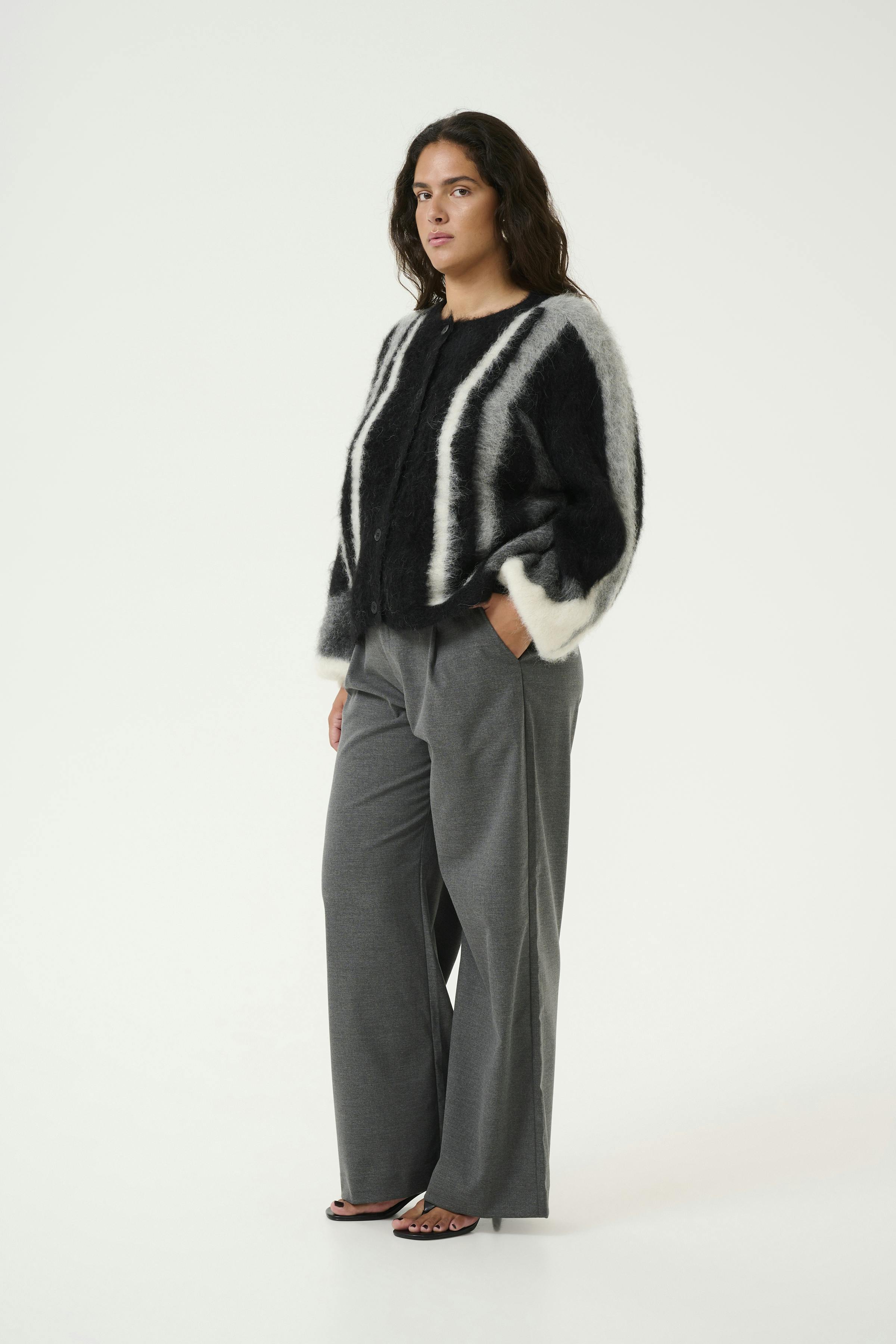 PaulaGZ Trousers LOOKBOOK FRONT 10909379-100494