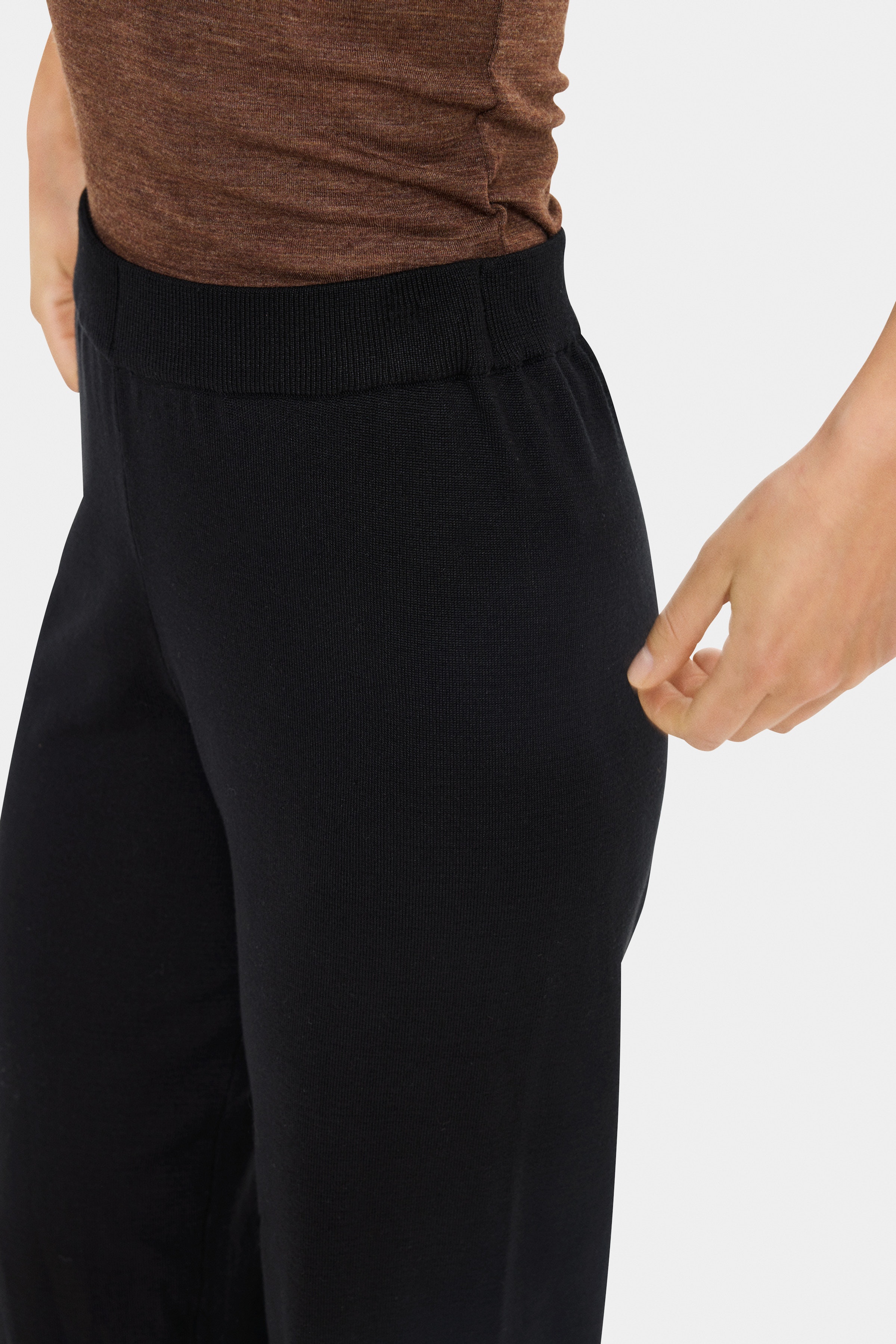 MilaSZ Trousers LOOKBOOK DETAIL 30511095-193911