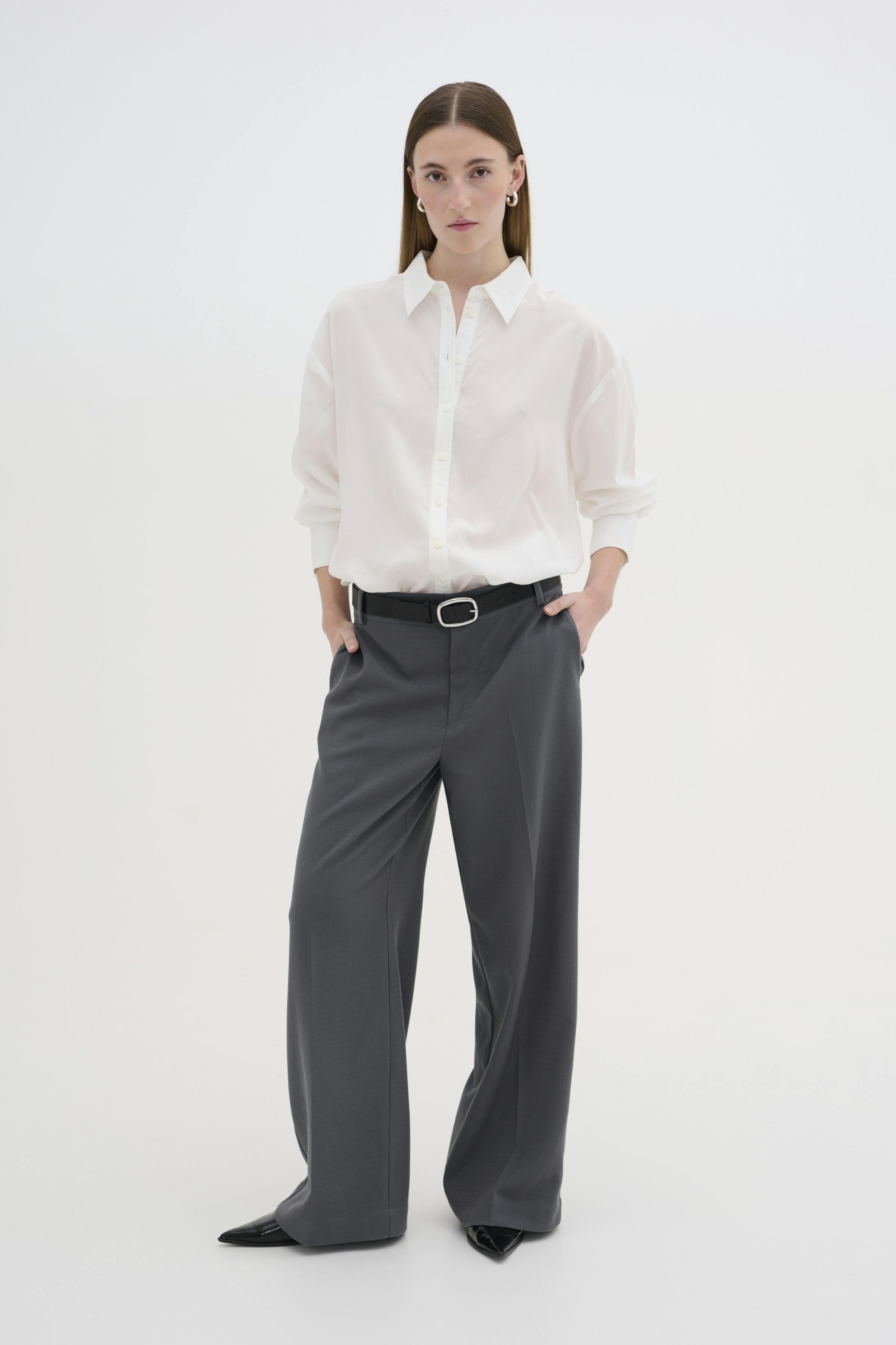 CarlaMW Trousers LOOKBOOK FRONT 10704553-180000