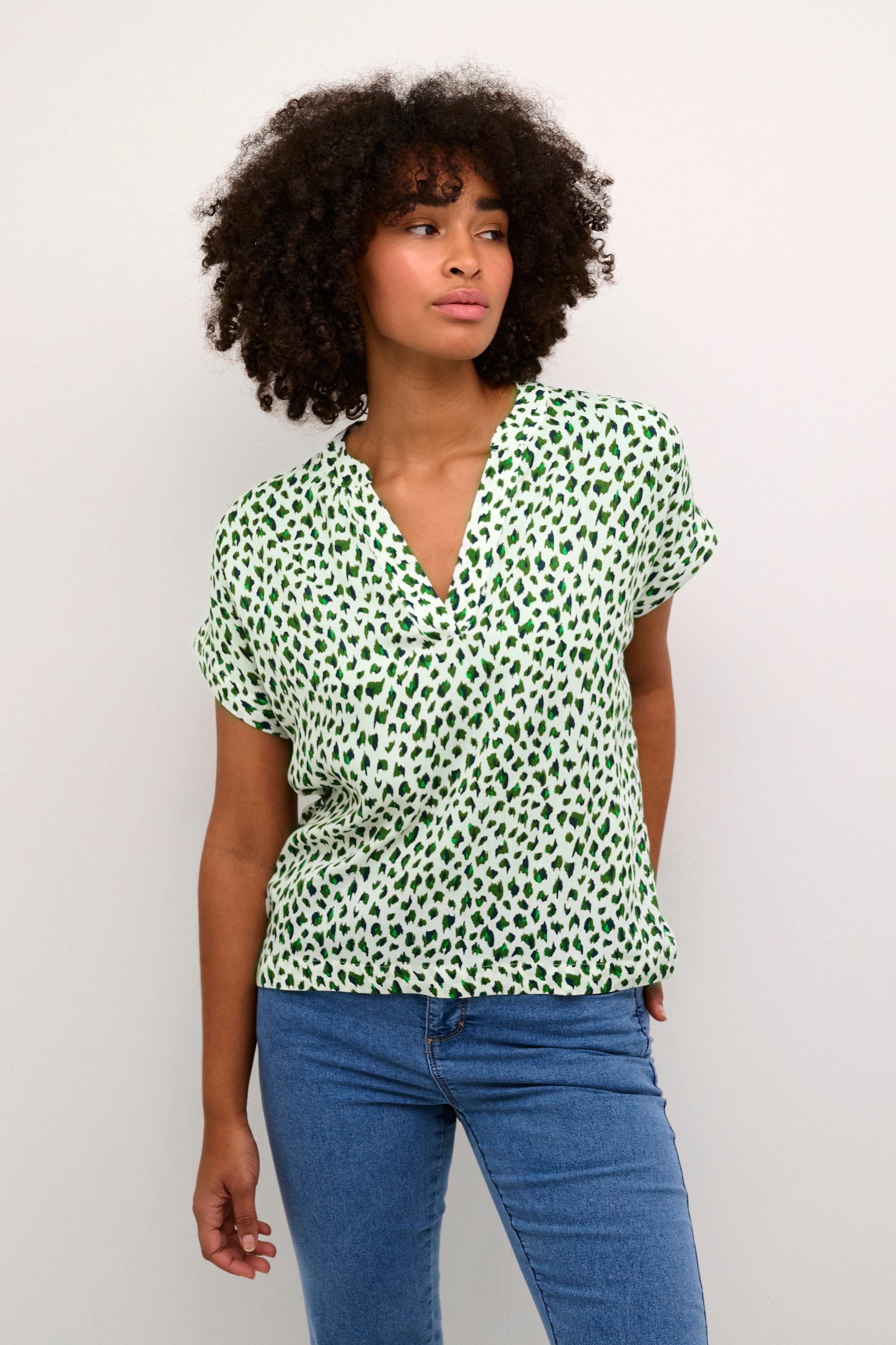 KAano Bluse LOOKBOOK FRONT 10506568-106487