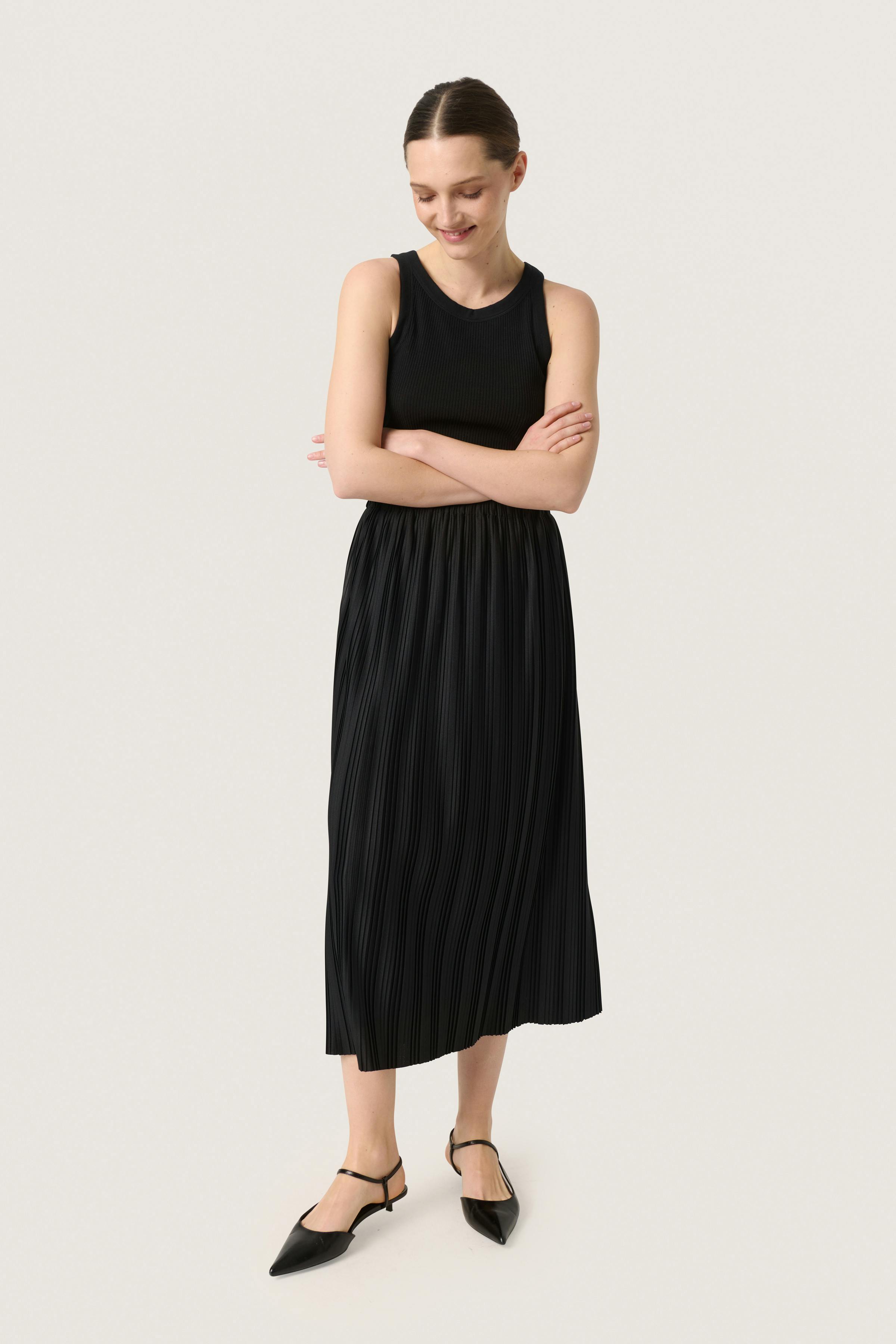 SLSivone Geplisseerde Rok LOOKBOOK FRONT 30408001-194008