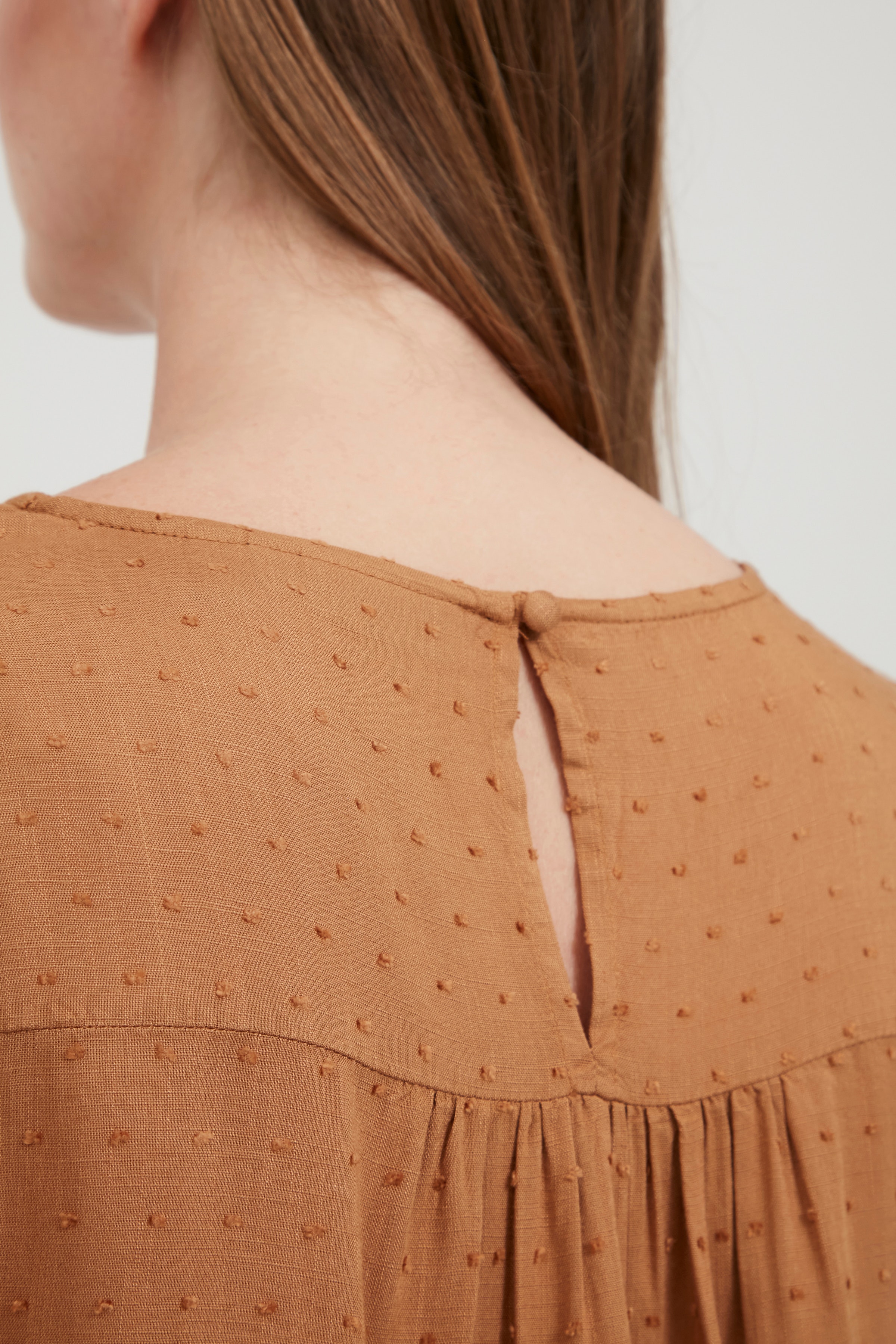 Blouse with short sleeve LOOKBOOK DETAIL 20609829-171327