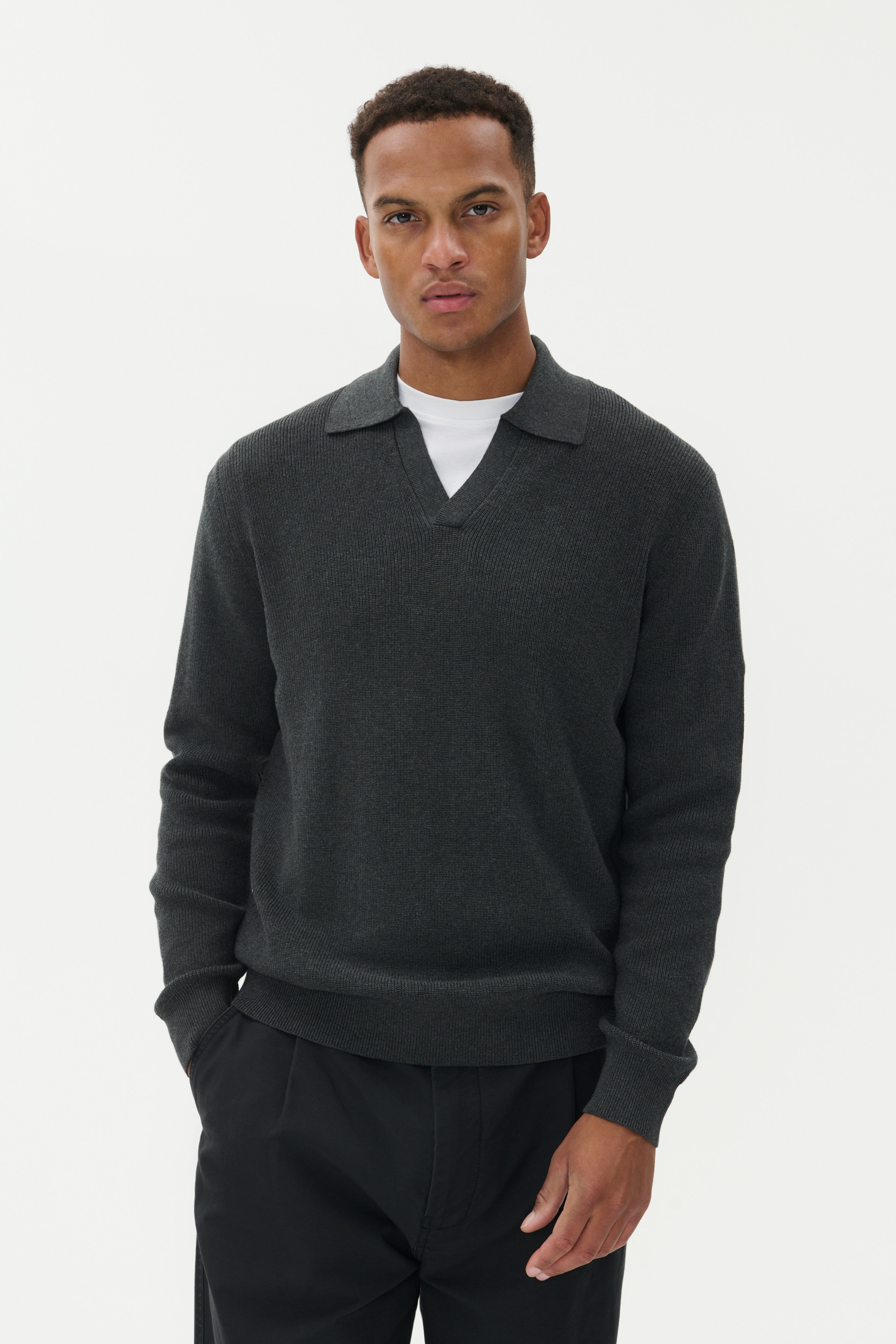 MAkollo Pullover LOOKBOOK FRONT 30208618-300270