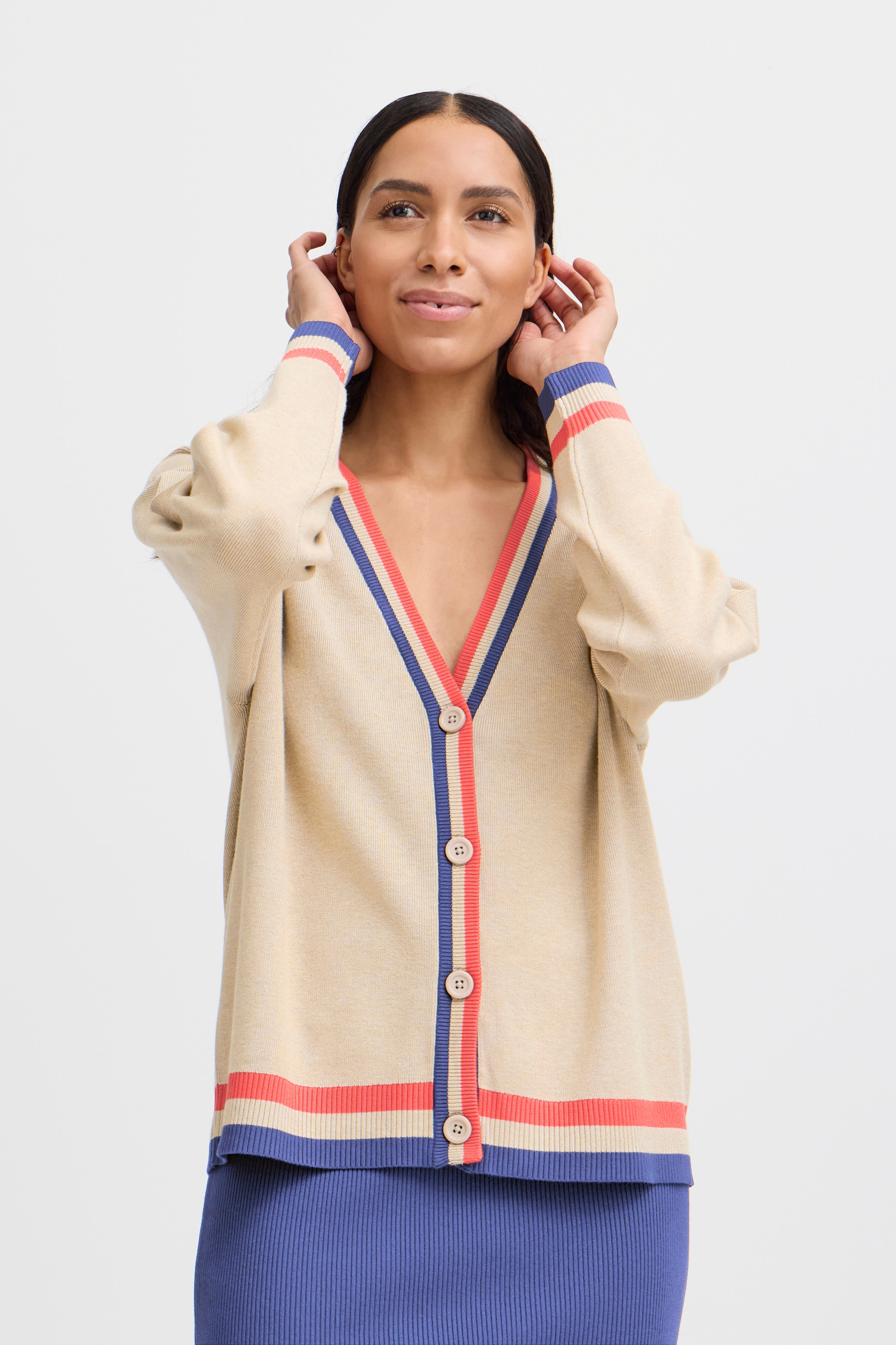 BYMMORLA Cardigan LOOKBOOK FRONT 20816294-202843