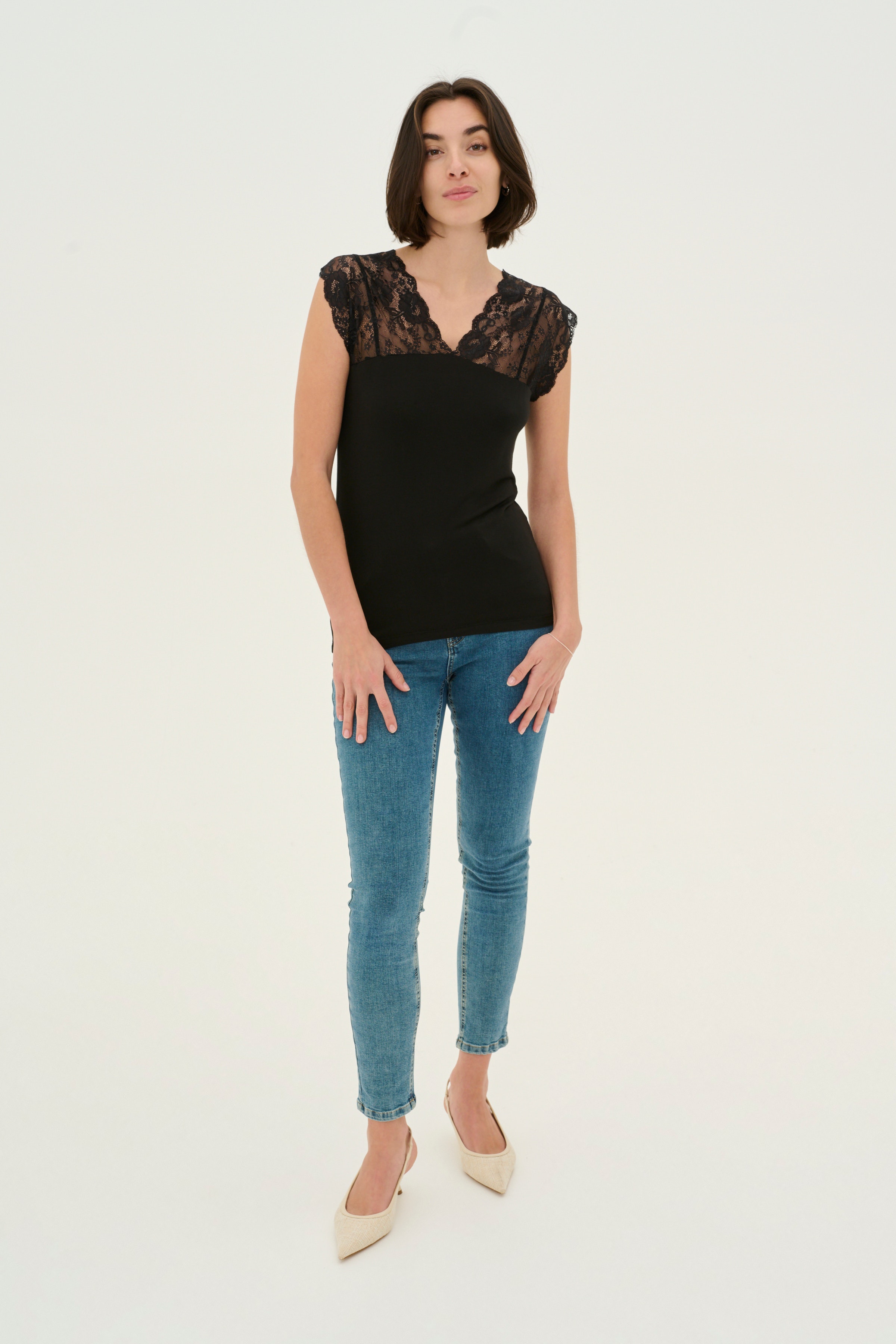 CUpoppy Bluse LOOKBOOK FRONT 50100306-5100199