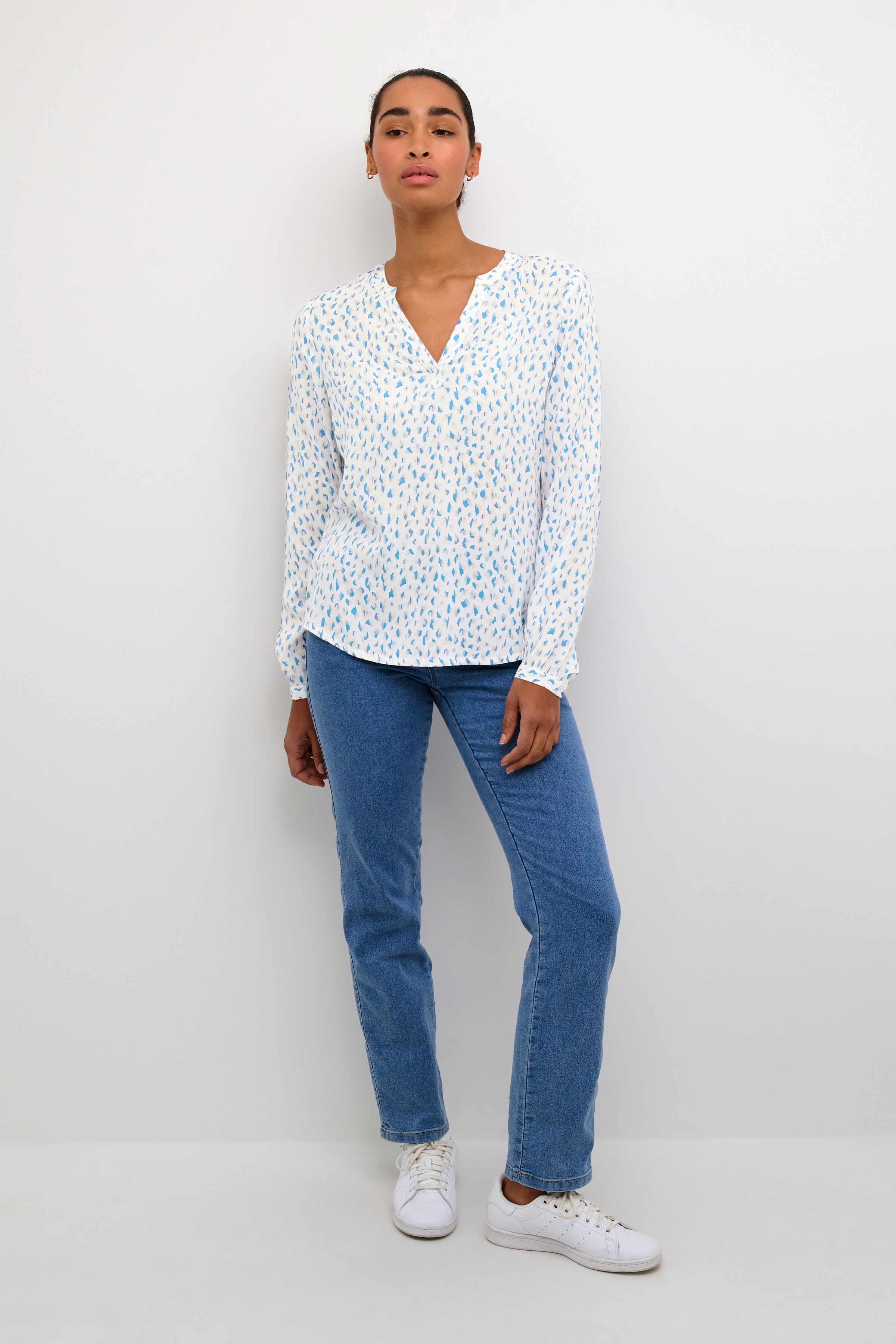 KAjalie Bluse LOOKBOOK FRONT 10552004-106479