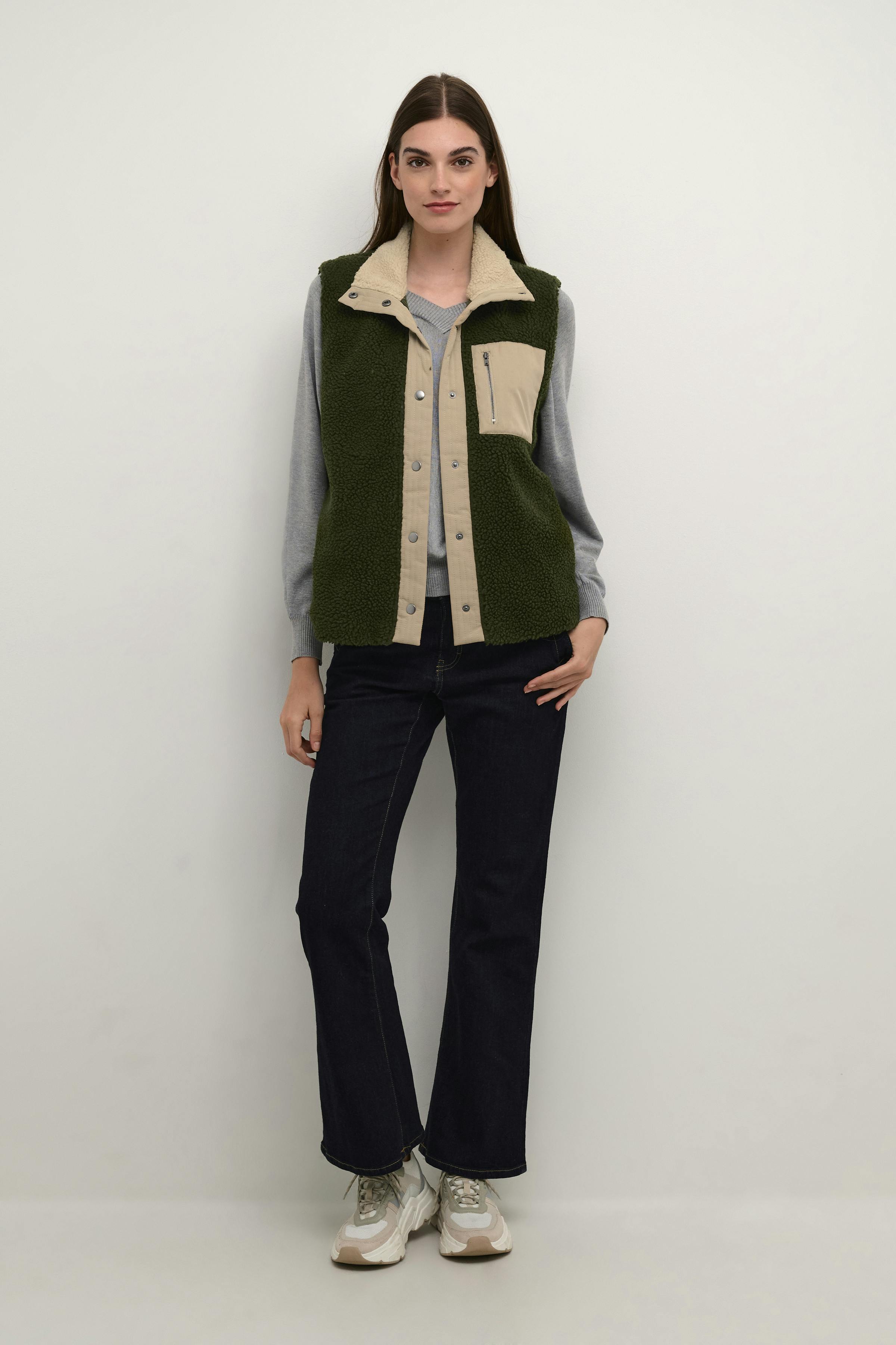 CUtally Teddy Fleece vest LOOKBOOK FRONT 50111246-190515