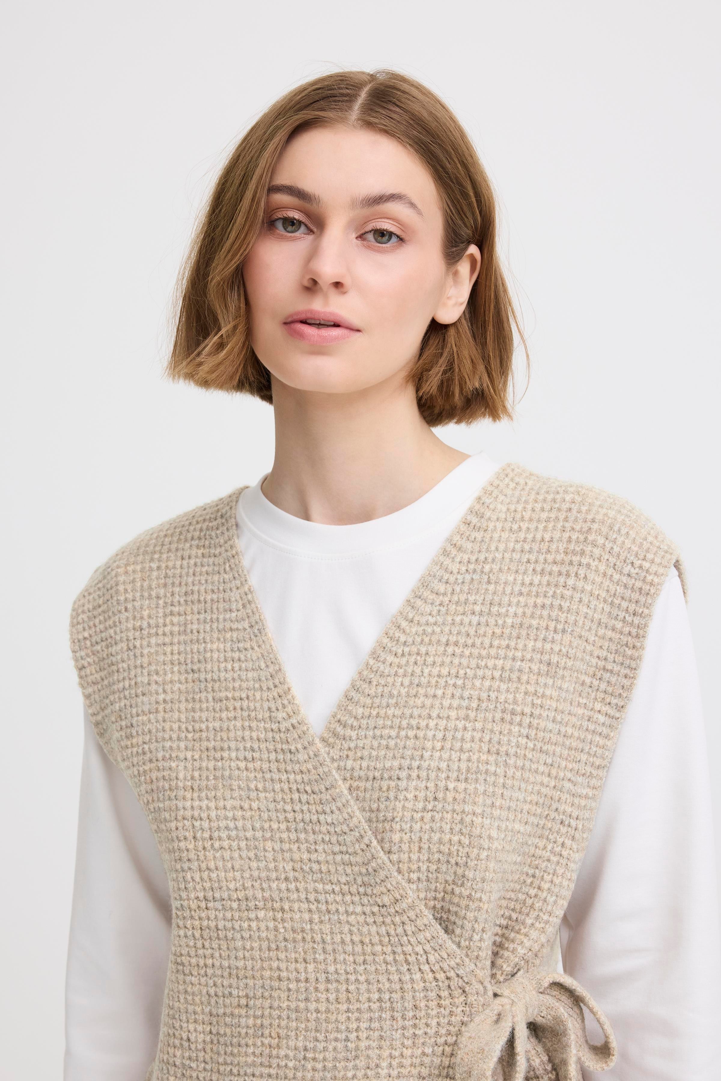 IALITTEN Poncho LOOKBOOK DETAIL 20124434-1710381