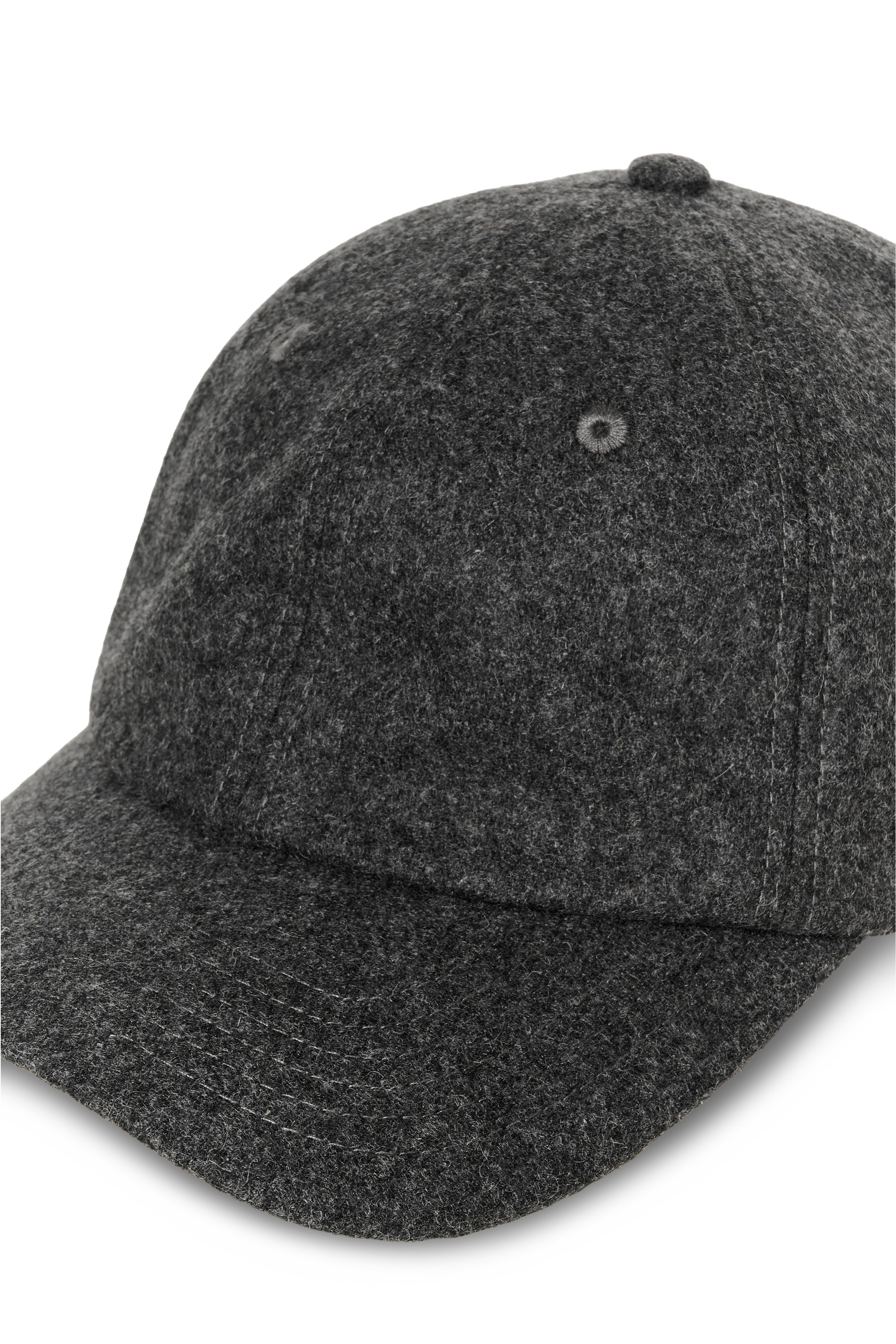 MAcap Caps LOOKBOOK FRONT 30208720-300270
