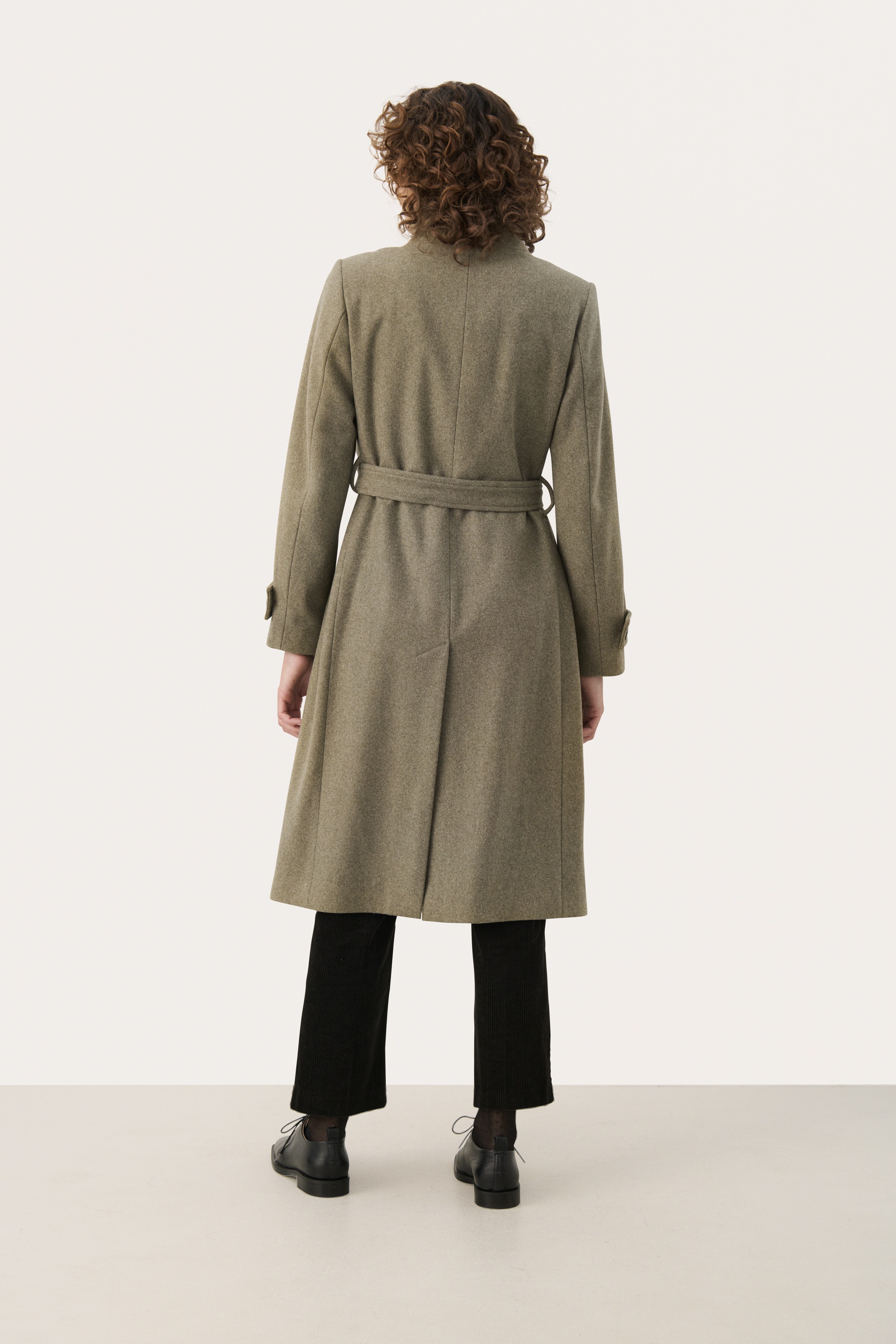 LihannaPW Coat LOOKBOOK BACK 30308723-1706131