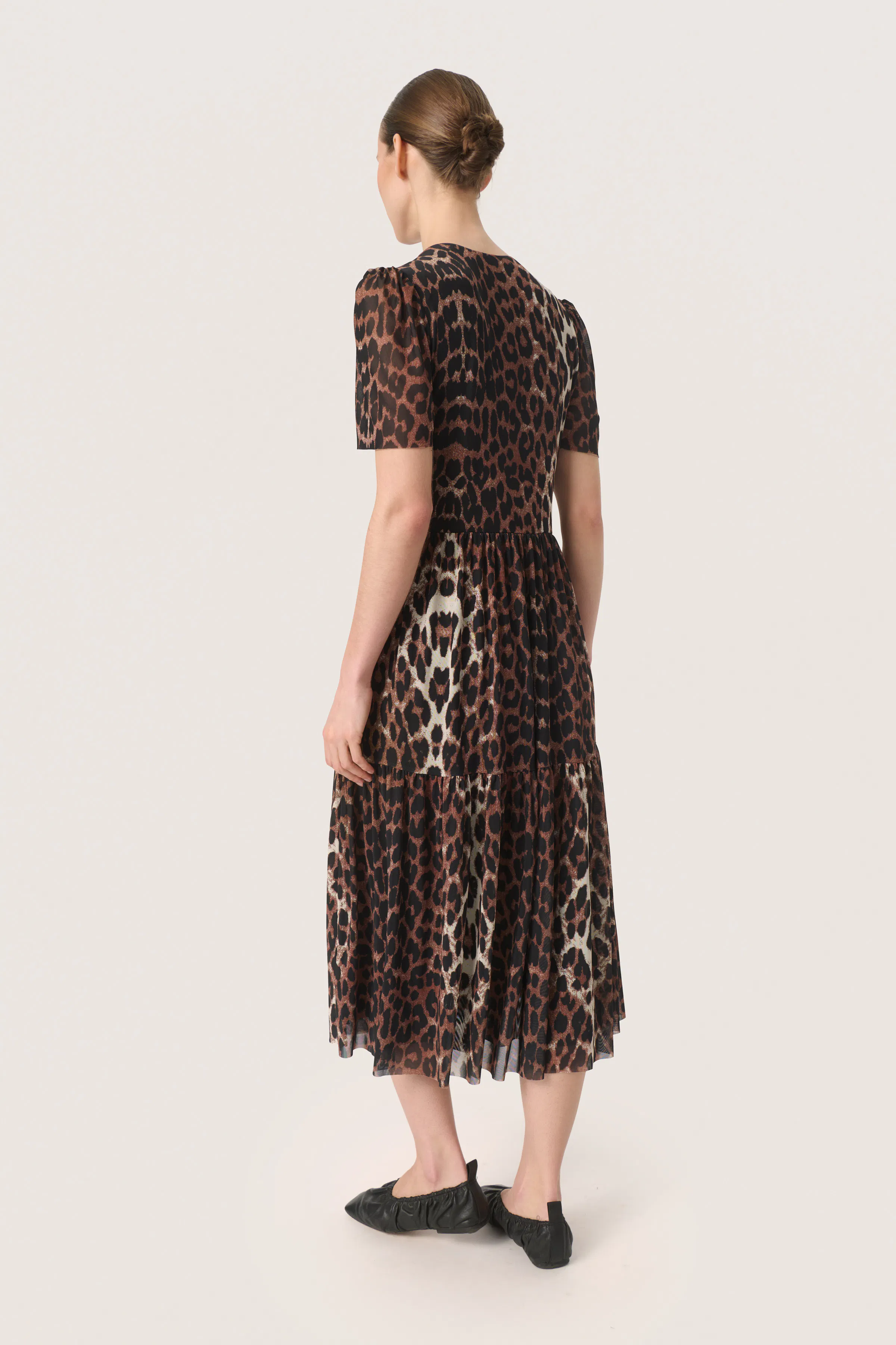 warehouse leopard print midi shirt dress Warehouse Leopard Print Shirt Dress Warehouse Leopard Print Midi Dress  Warehouse Leopard Print
