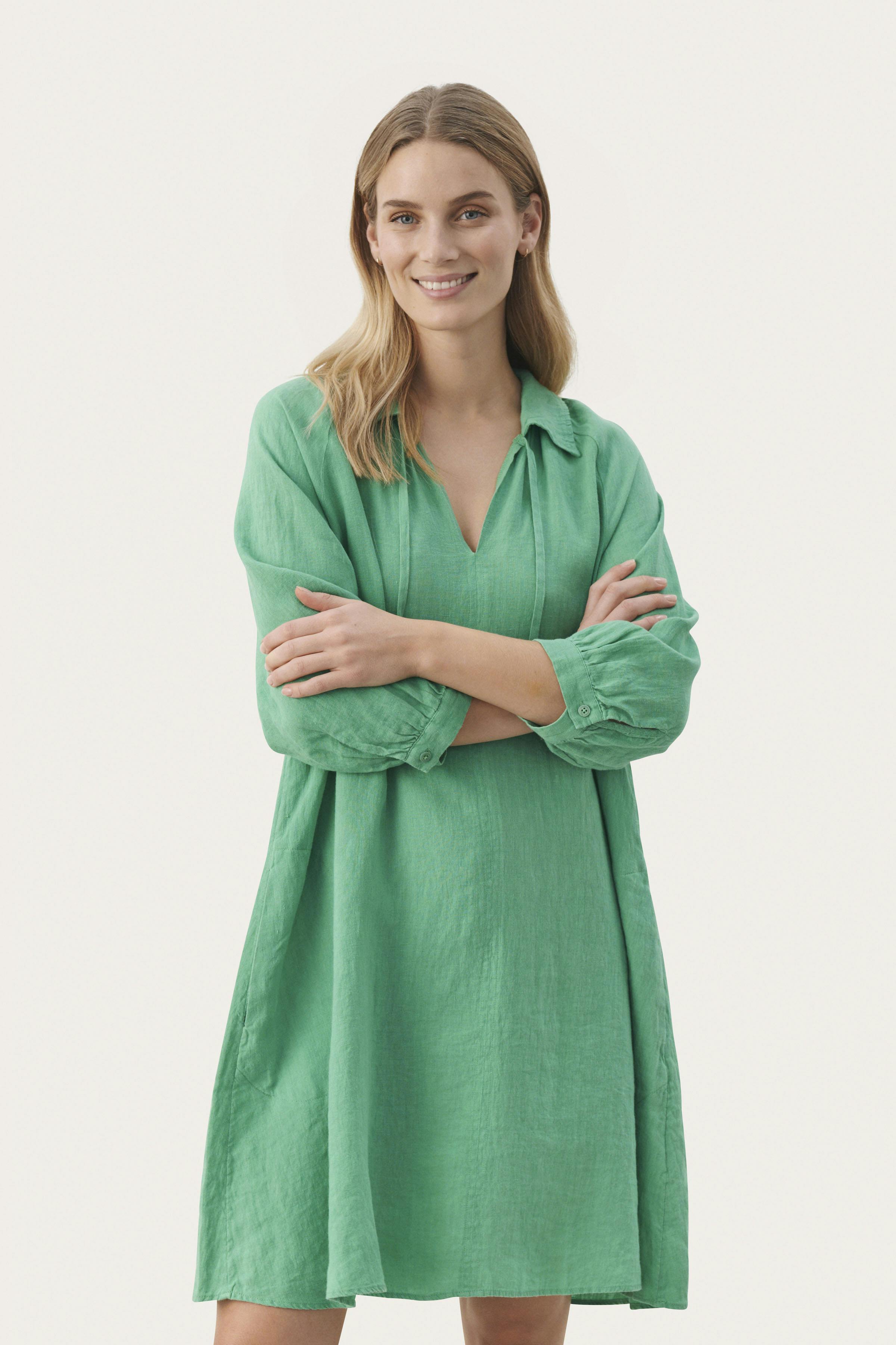 EronaPW Linen dress LOOKBOOK FRONT 30308405-165820