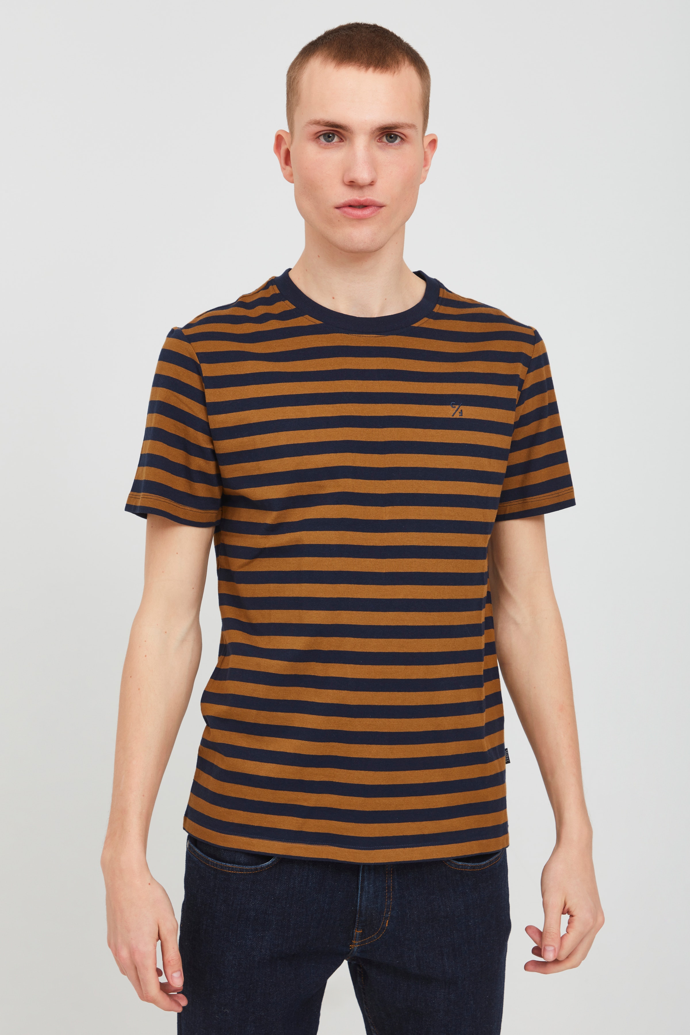 T-shirt LOOKBOOK FRONT 20504026-191034