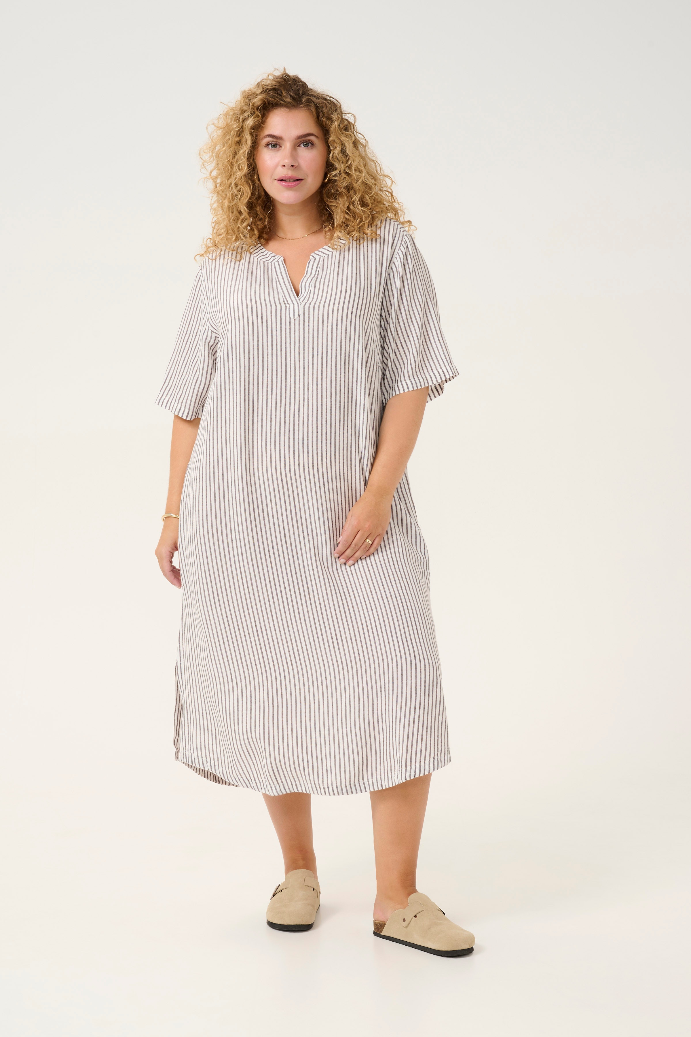 KCmille Kleid LOOKBOOK FRONT 10582218-107749
