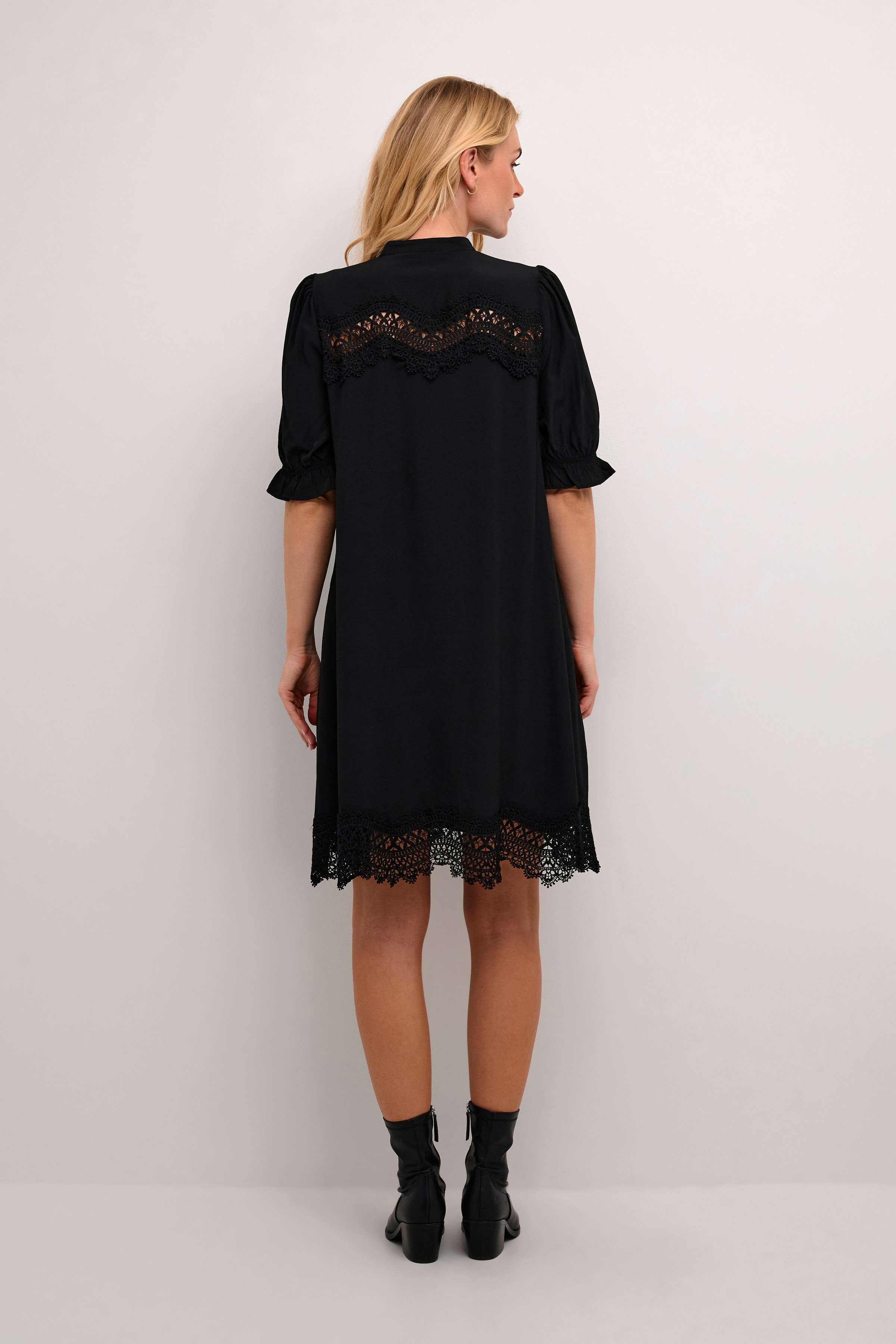 CUtiffany Klänning LOOKBOOK BACK 50111339-500012