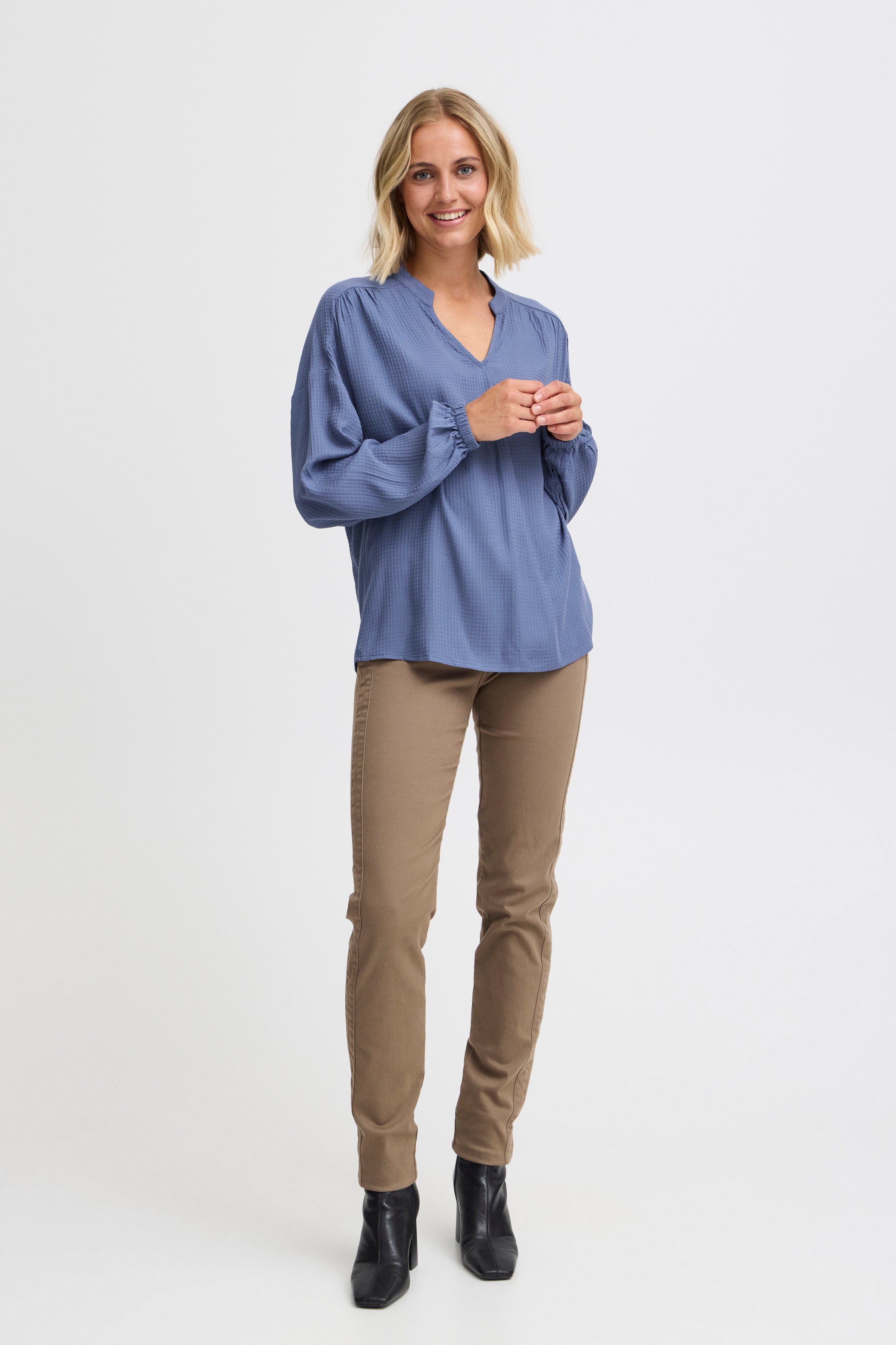 FROLINE Bluse LOOKBOOK FRONT 20614143-193929