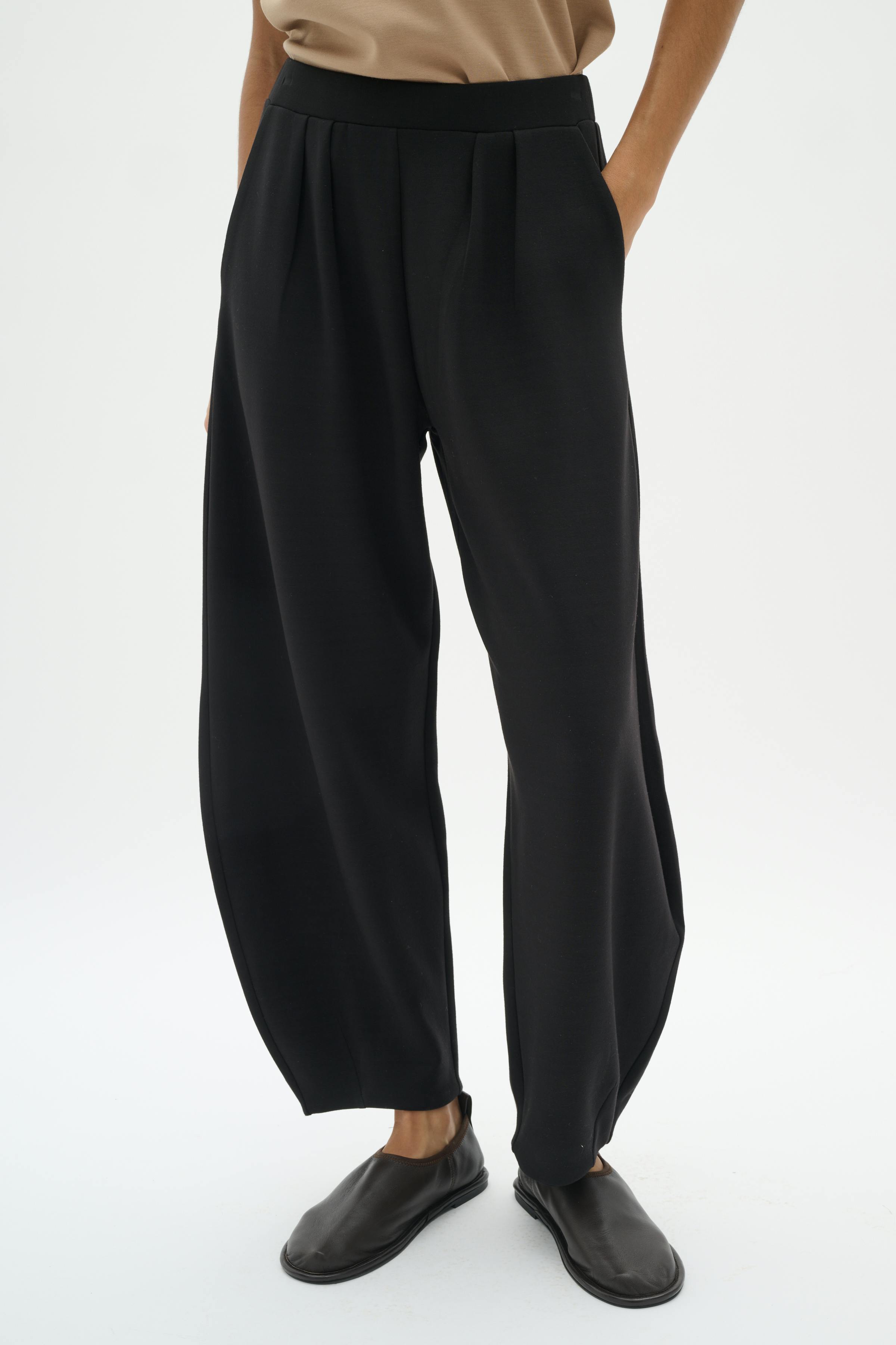 LaicentIW Trousers LOOKBOOK FRONT 30110001-194008