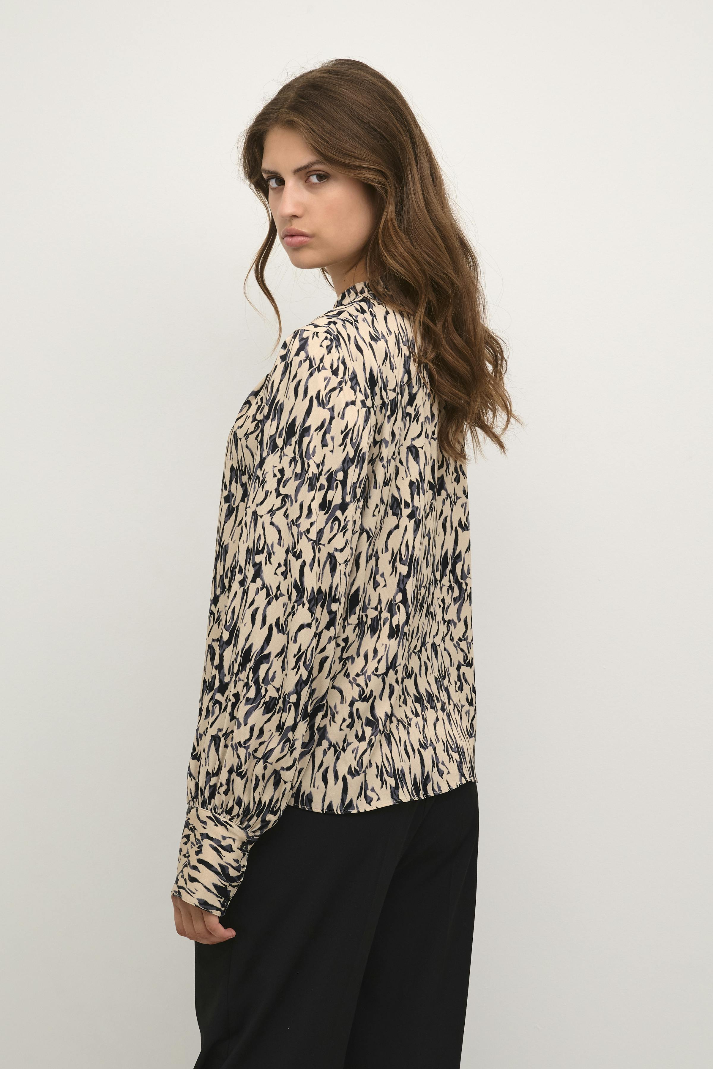 NikoleKB Blouse LOOKBOOK BACK 10104887-105683